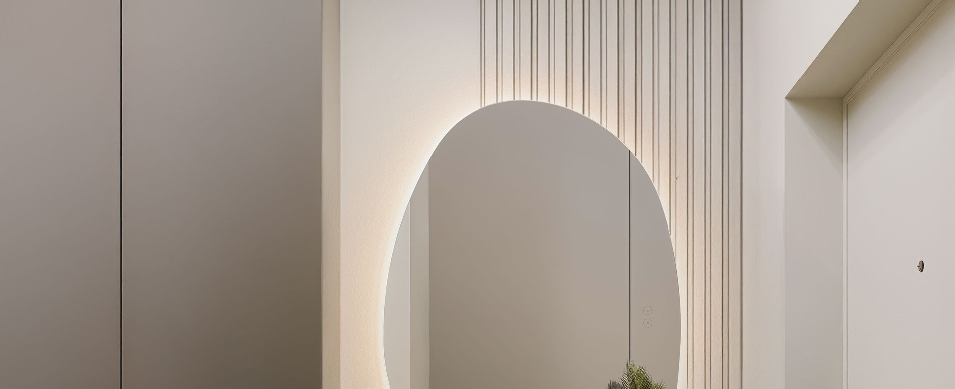 Lorin, Decorative
