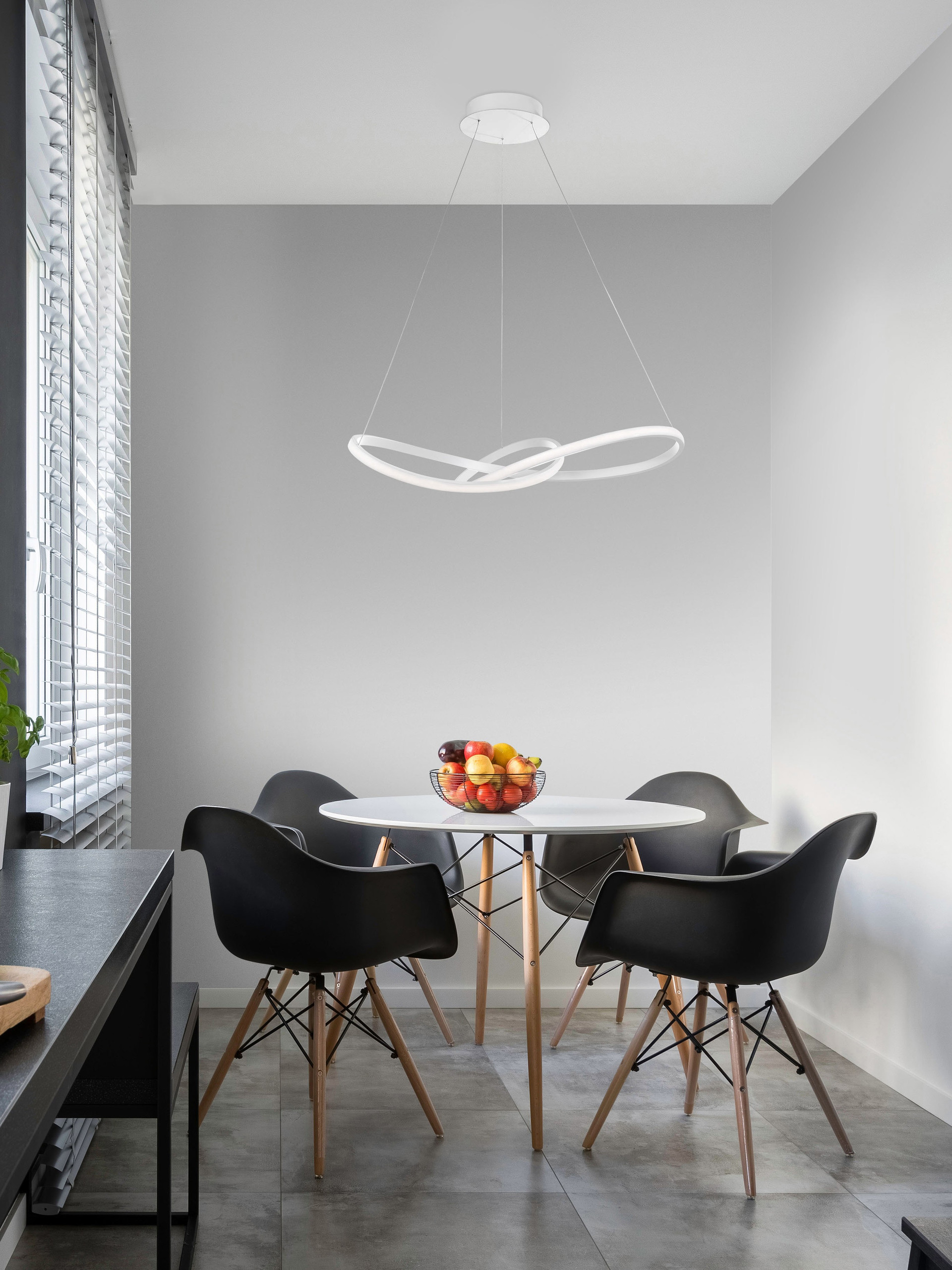 FUSION | H 150 D 72 cm | 53 W | 3000 K | 4081 lm | IP20 | White | Aluminum/Acrylic