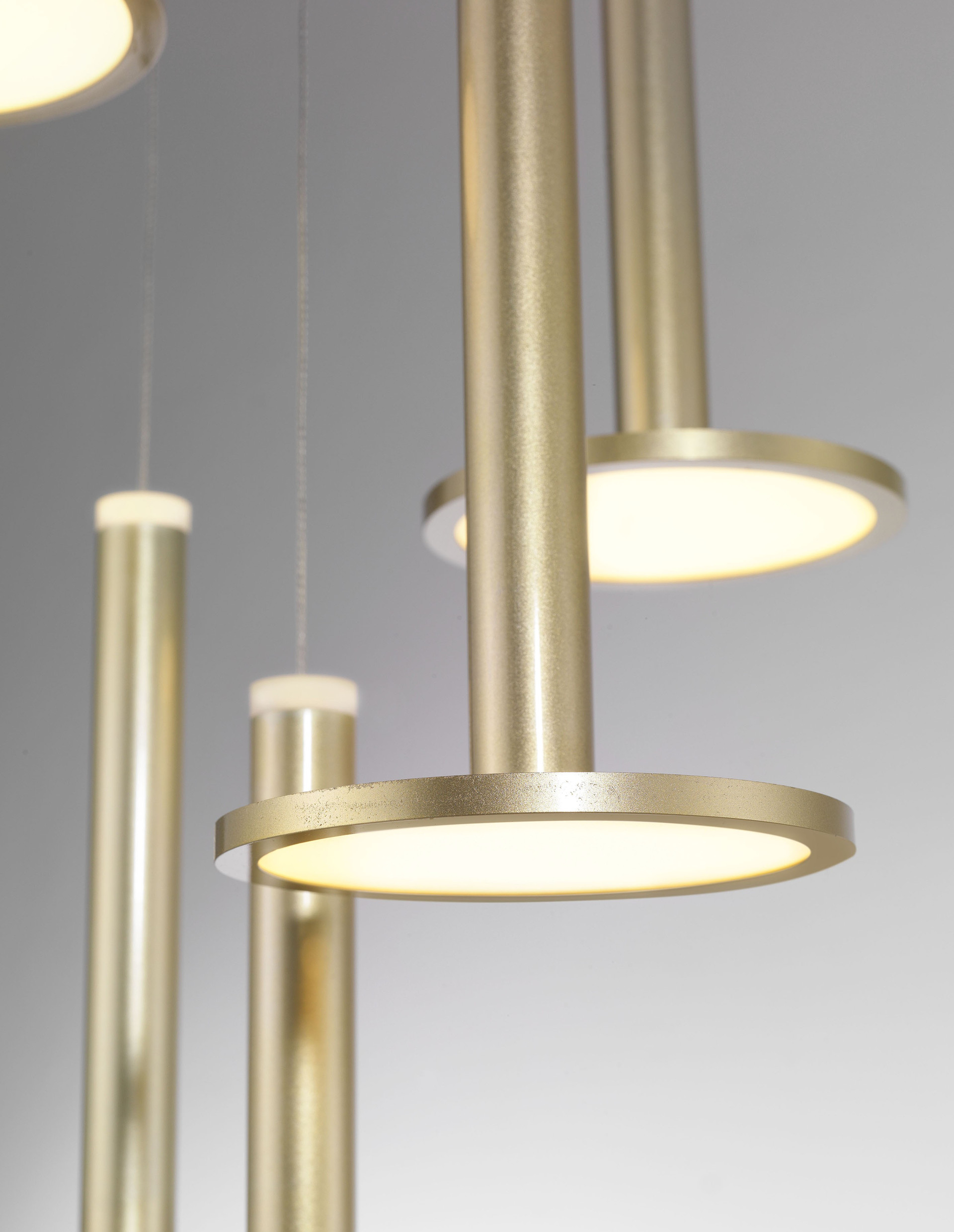PALENCIA | H 150 D 41 cm | 47 W | 3000 K | 2665 lm | IP20 | Gold | Aluminum/Acrylic