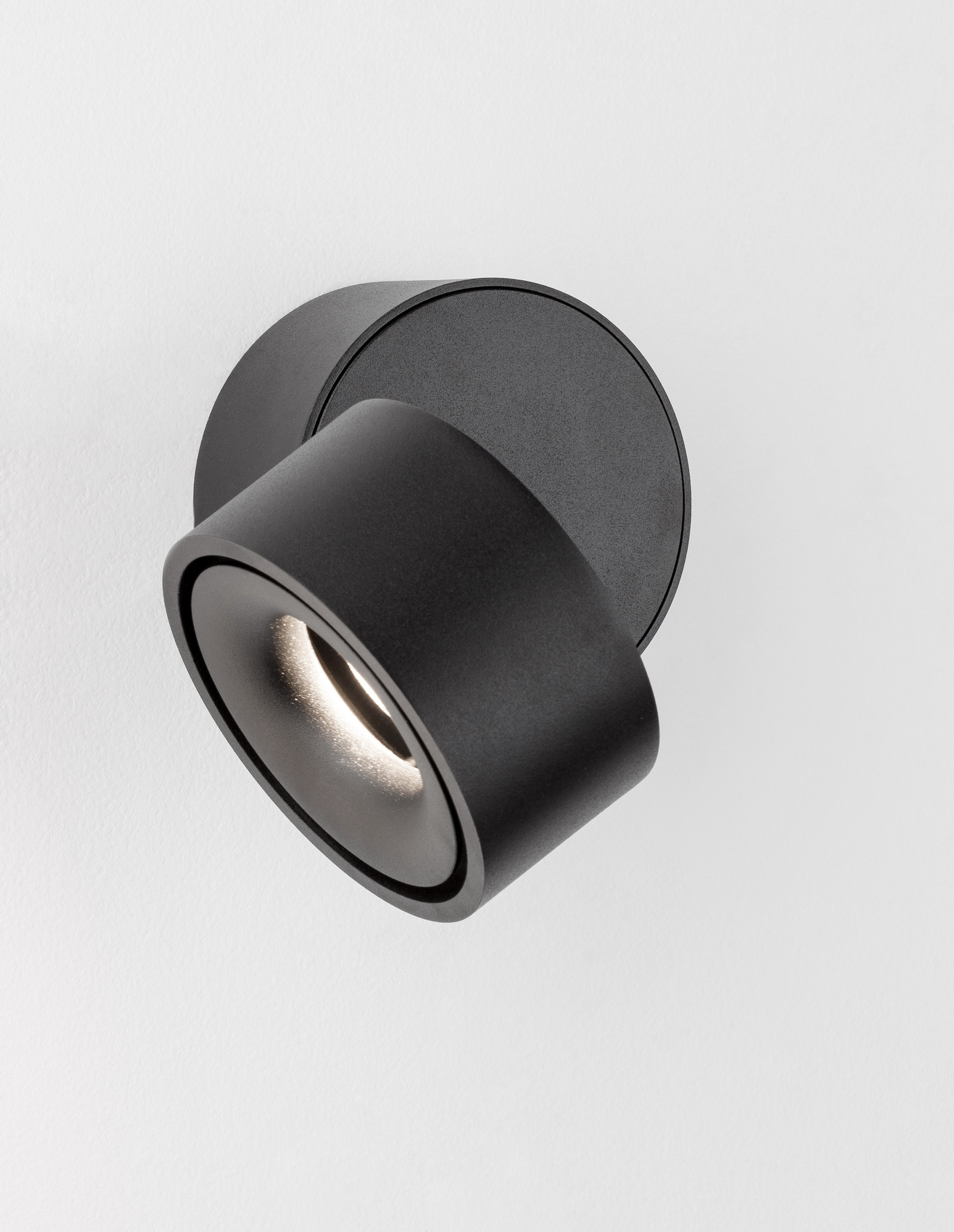 Universal B30-13W-SM-D10 thumbnail