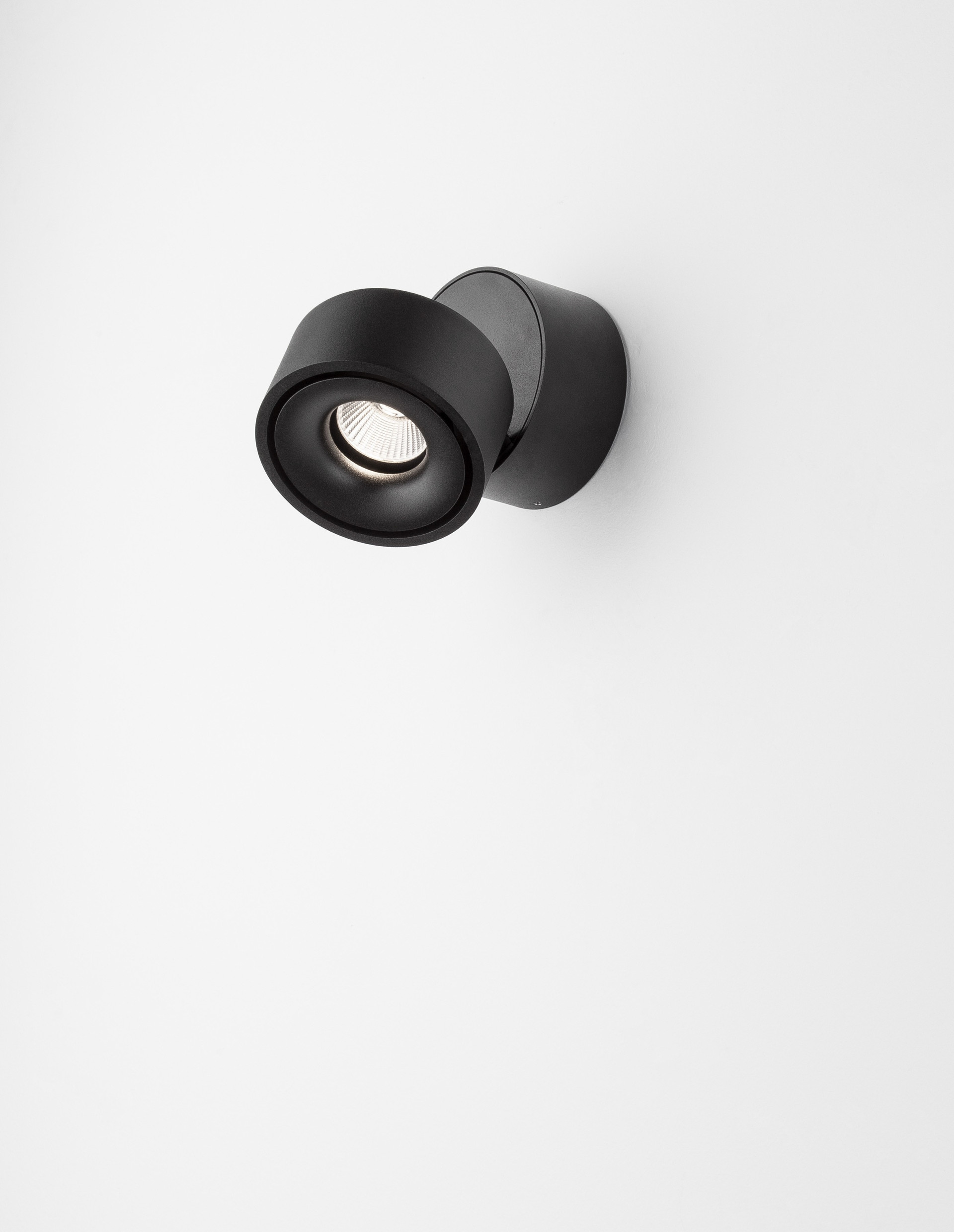 Universal B30-13W-SM-D10 thumbnail