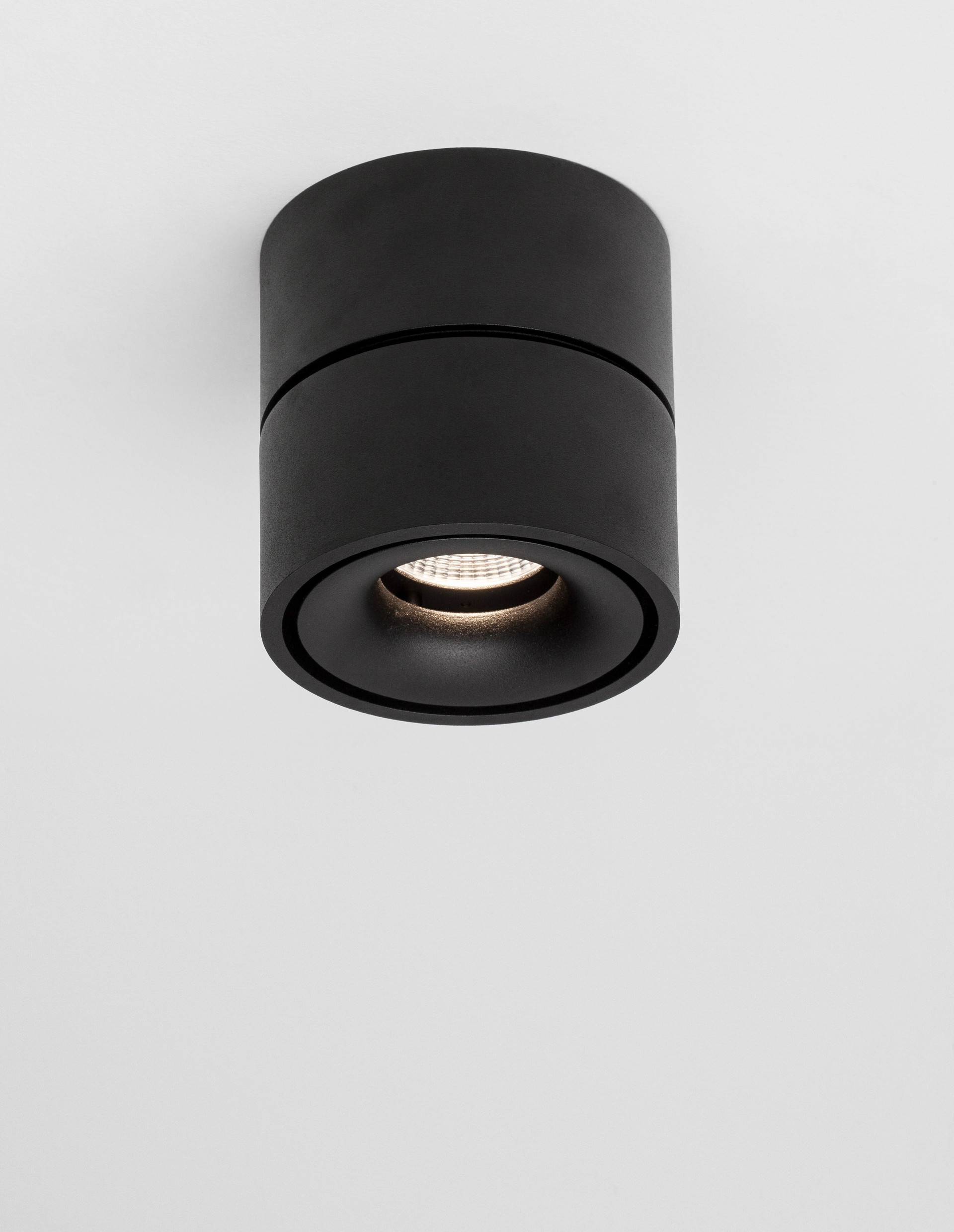 Universal B30-13W-SM-D10 thumbnail