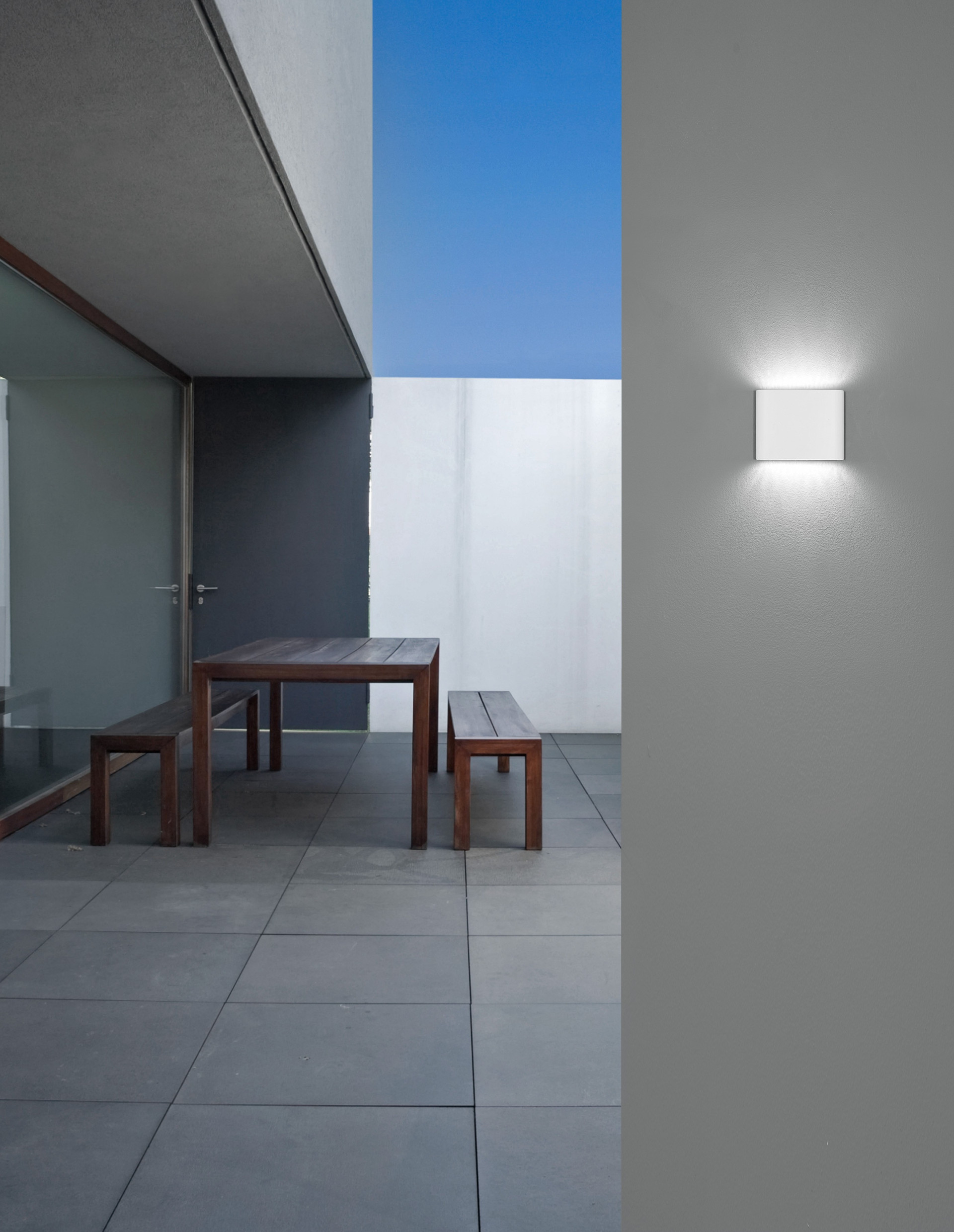 SOHO | L 12 W 3 H 10 cm | 6 W | 3000 K | 480 lm | IP54 | White | Aluminum
