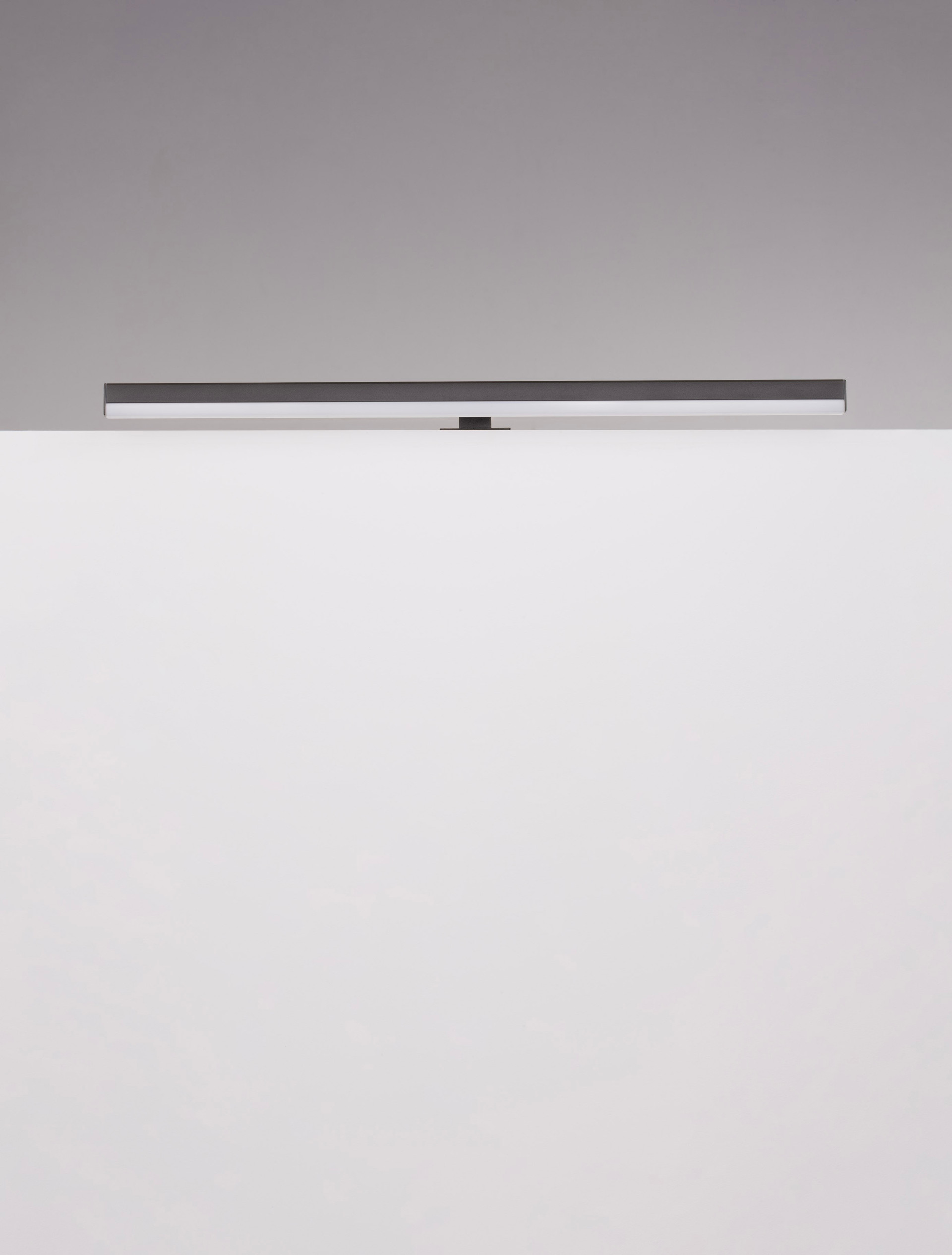 VANESE | L 63 W 6.5 H 6.5 cm | 18 W | 3000 K | 1922 lm | IP44 | Schwarz | Aluminium/Acryl