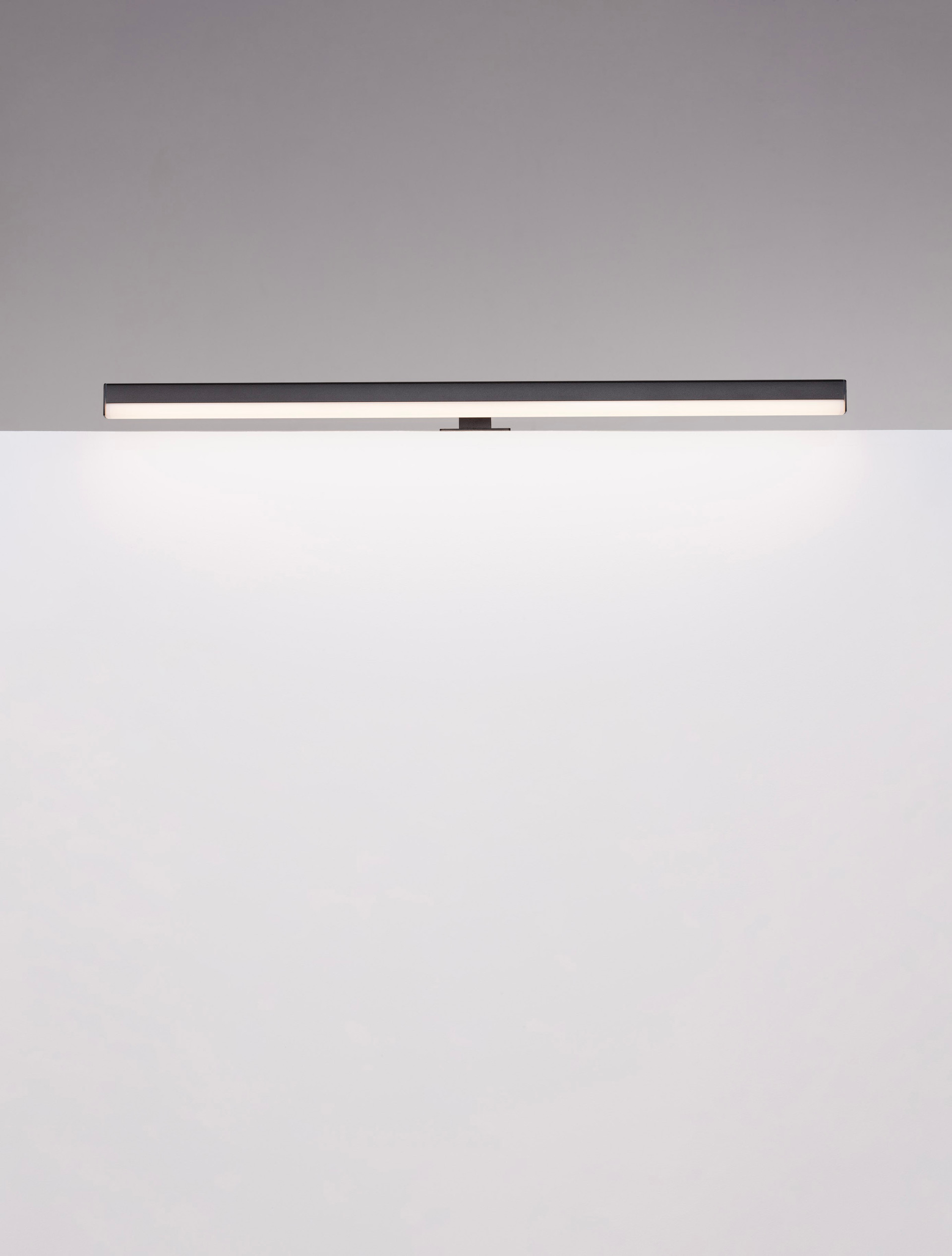 VANESE | L 63 W 6.5 H 6.5 cm | 18 W | 3000 K | 1922 lm | IP44 | Schwarz | Aluminium/Acryl