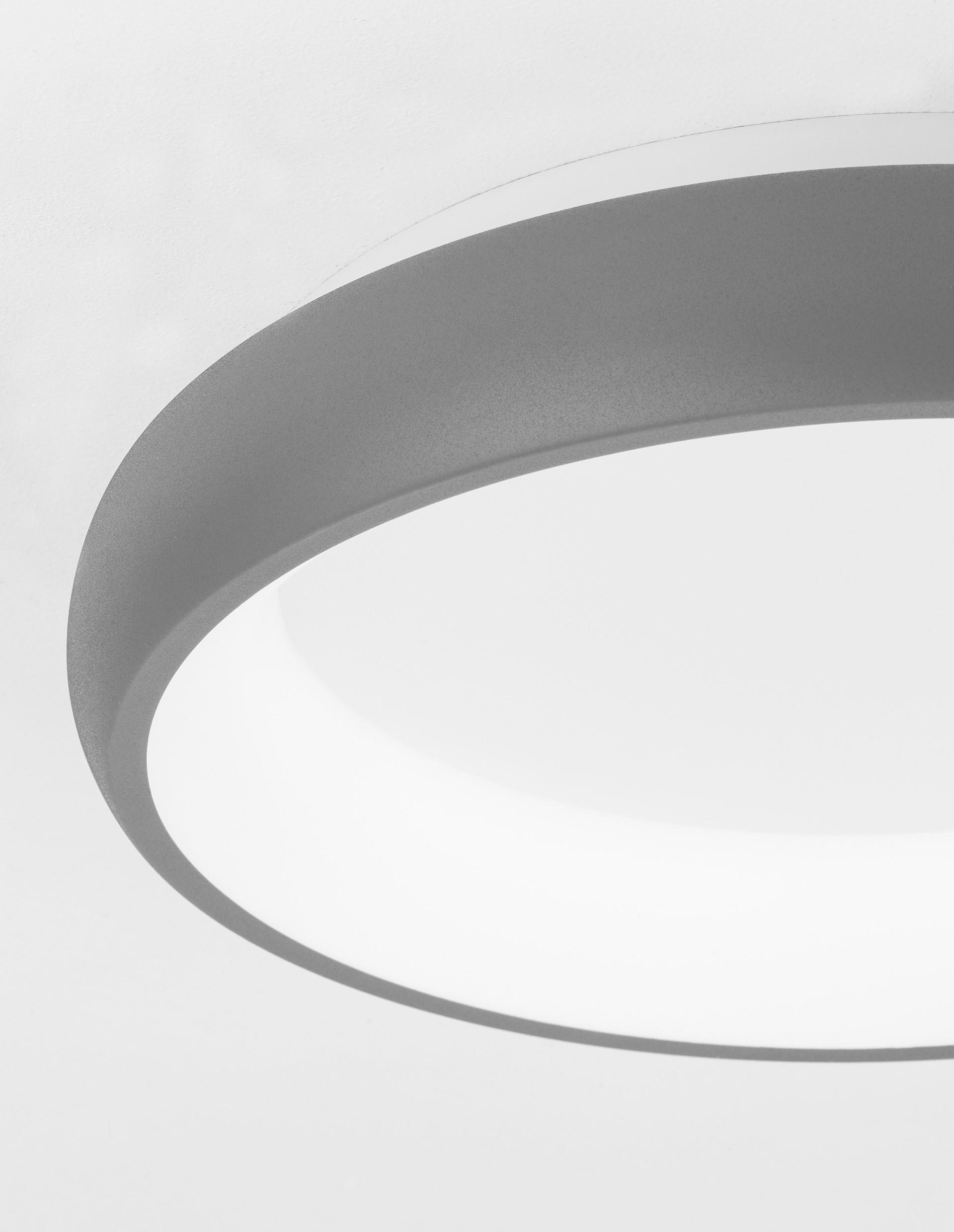 ALBI | H 8.5 D 40 cm | 32 W | 3000 K | 1952 lm | IP20 | Gray | Aluminum/Acrylic
