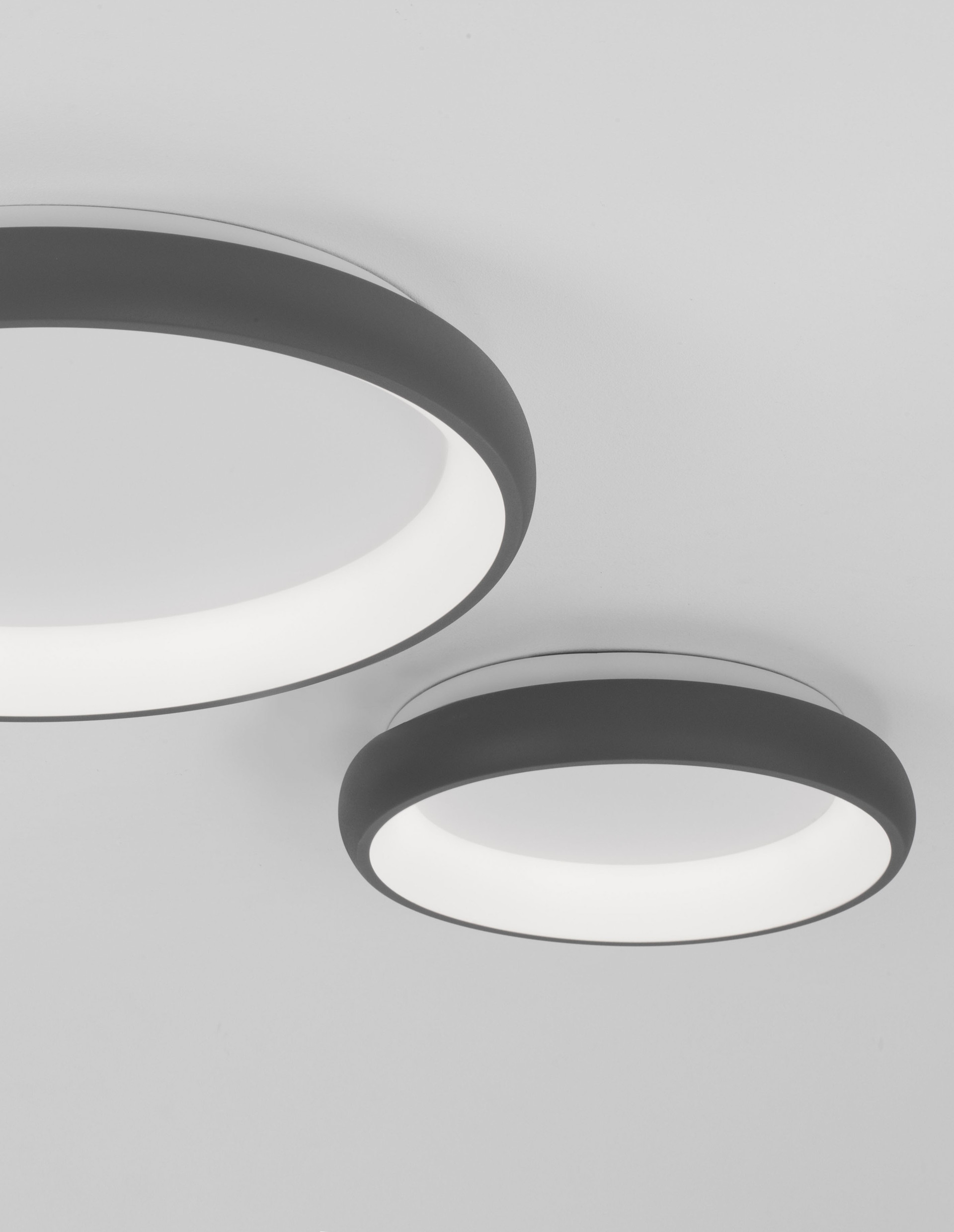 ALBI | H 8.5 D 60 cm | 50 W | 3000 K | 2876 lm | IP20 | Gray | Aluminum/Acrylic