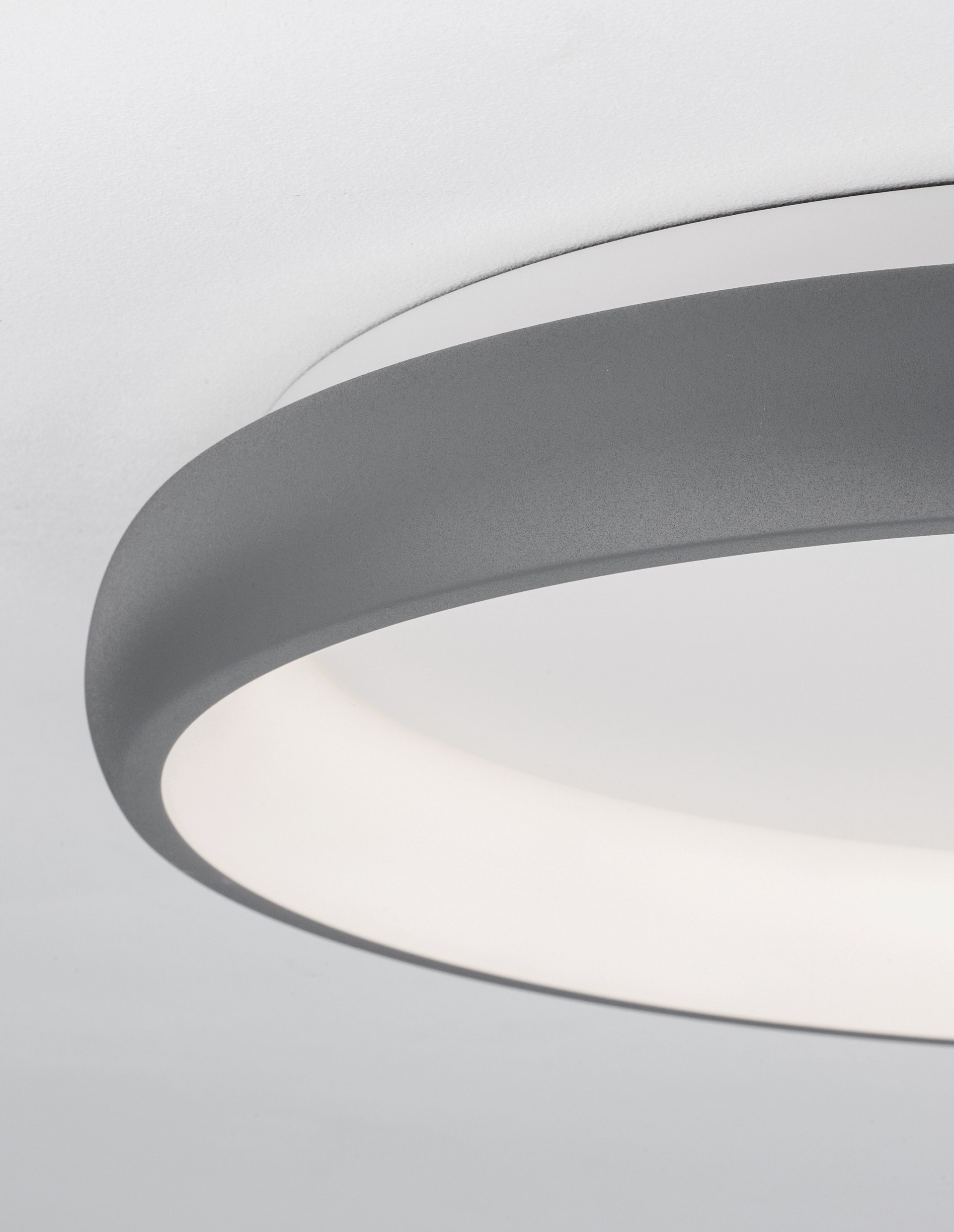ALBI | H 8.5 D 60 cm | 50 W | 3000 K | 2876 lm | IP20 | Gray | Aluminum/Acrylic