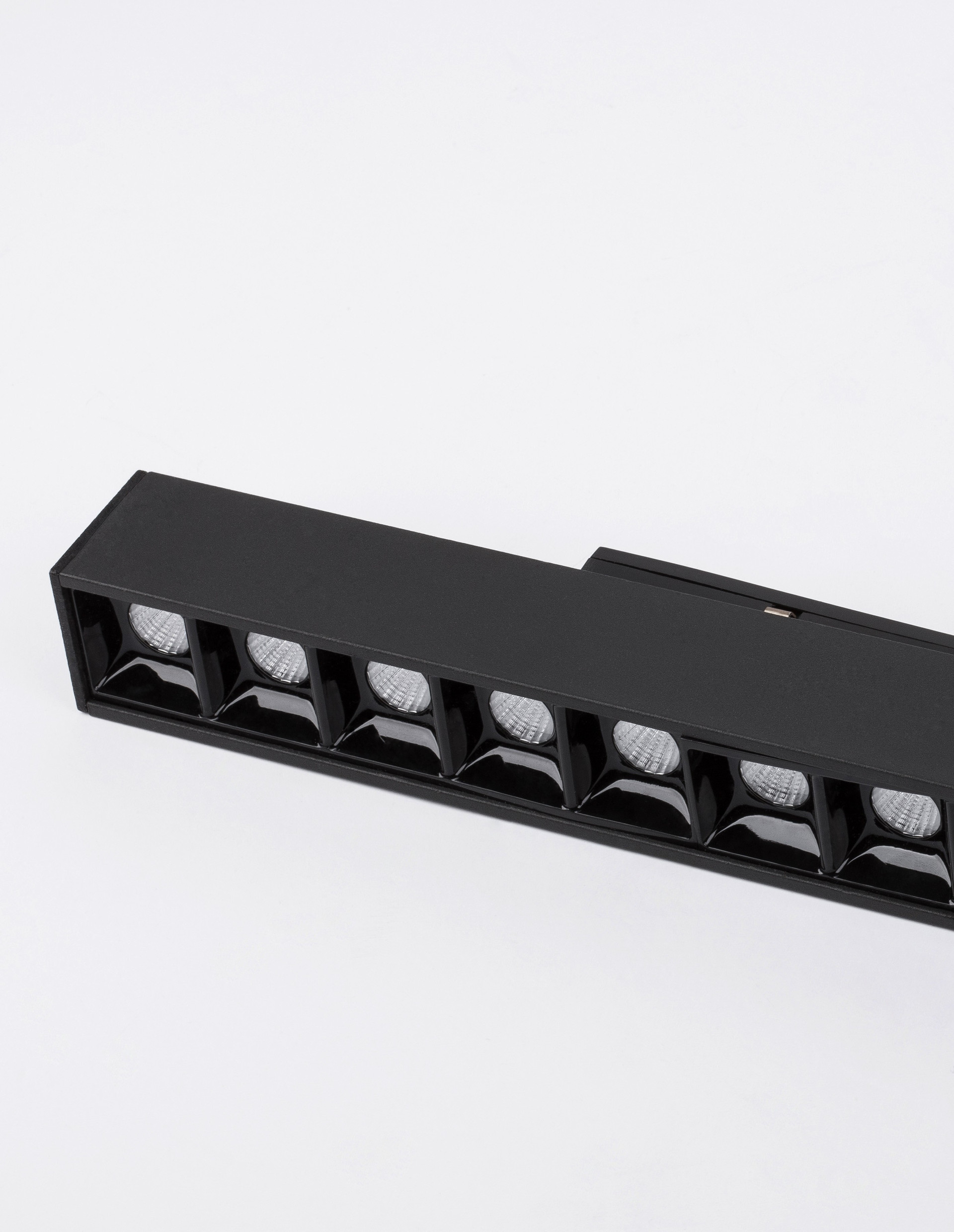 Buxton Magnetic B30-22W-A35-linear