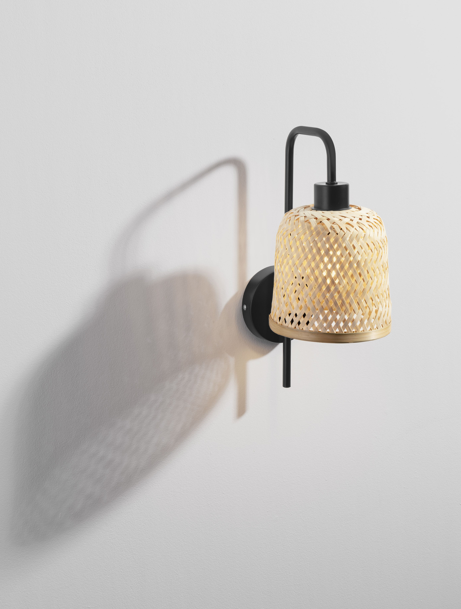 INTRA | L 16 W 22 H 36 cm | 12 W | IP20 | Black/Beige | Metal/Bamboo