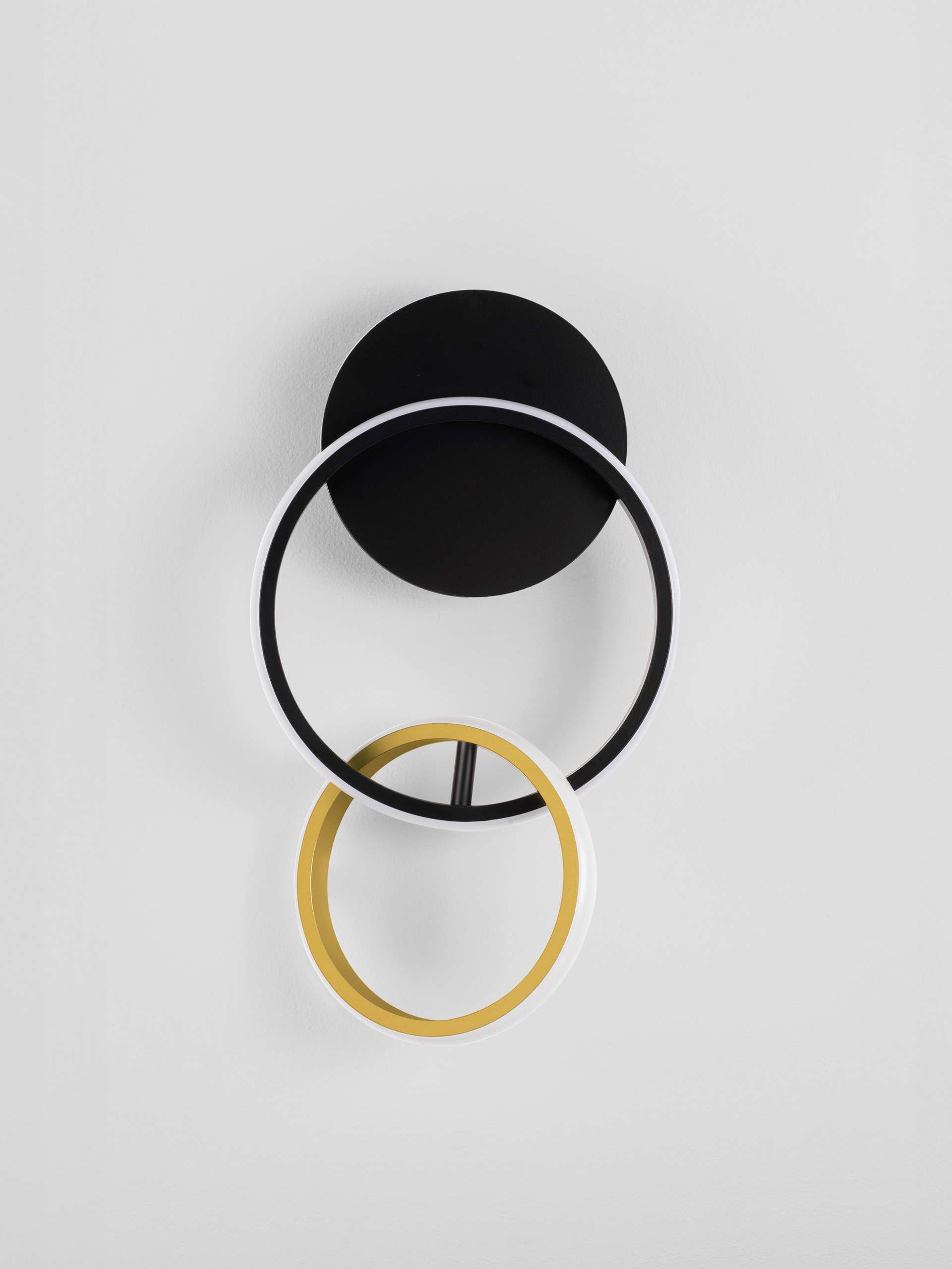IMAR | L 21 W 8 H 37.5 cm | 15 W | 3200 K | 762 lm | IP20 | Black/Gold | Steel/Aluminum