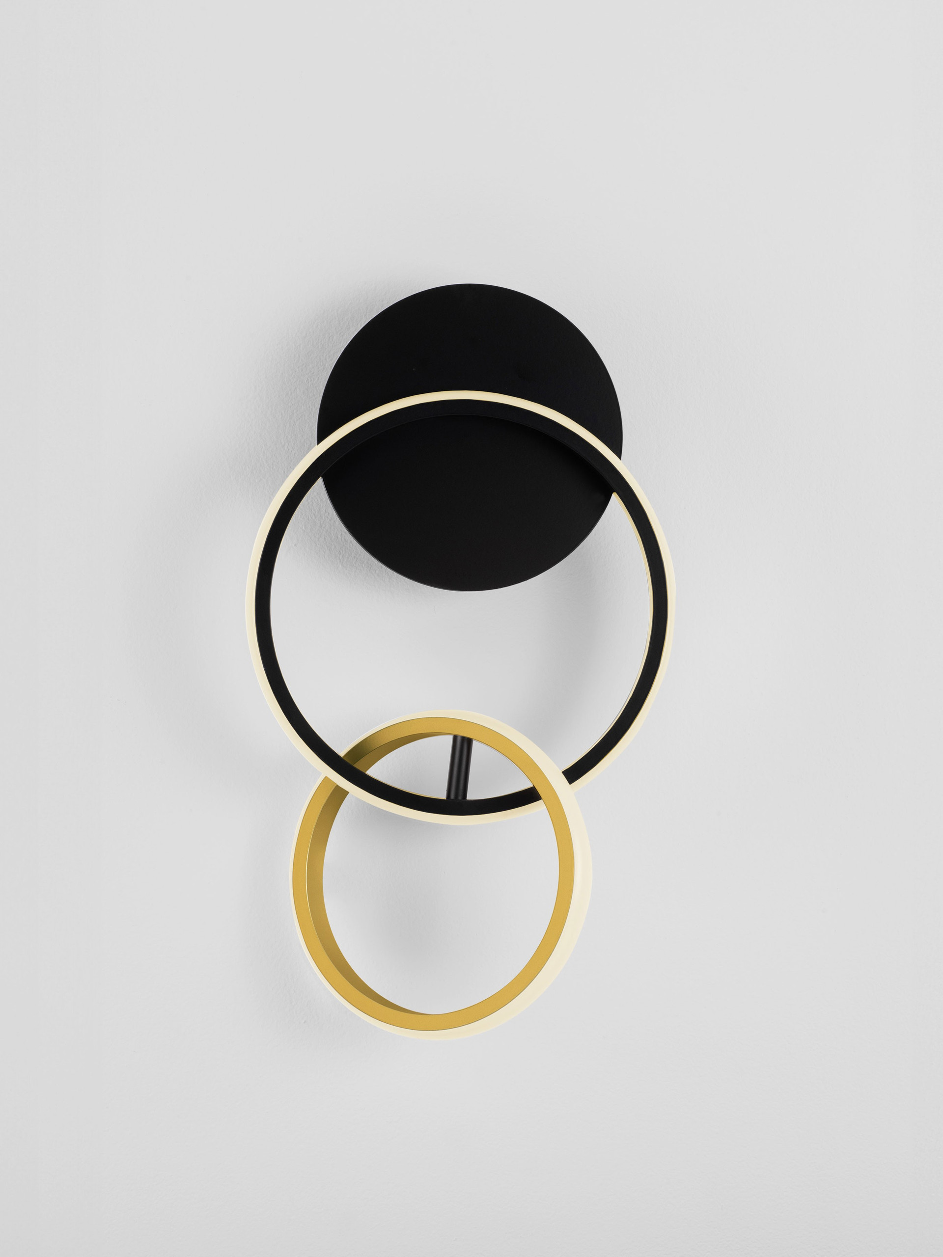 IMAR | L 21 W 8 H 37.5 cm | 15 W | 3200 K | 762 lm | IP20 | Black/Gold | Steel/Aluminum