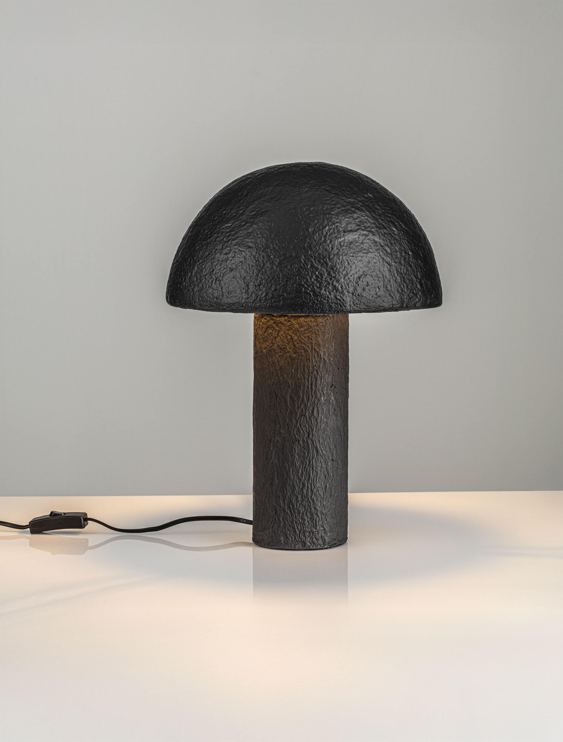 MUSHU | H 39 D 28.5 cm | 5 W | IP20 | Black | Papier-Mâché