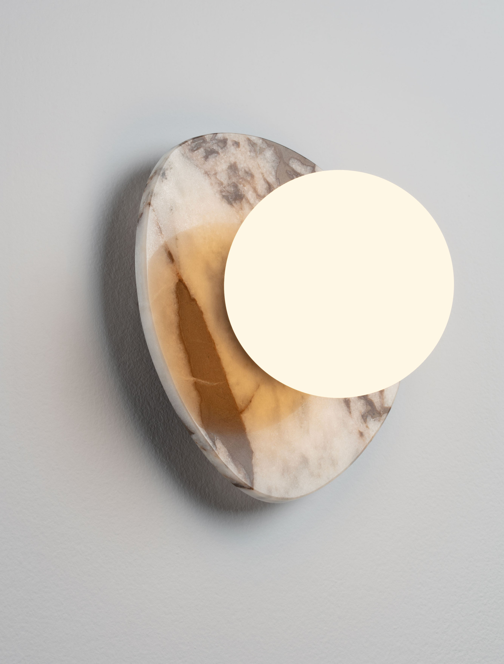 MARG | L 18 W 15.5 H 22 cm | 5 W | IP20 | White | Glass/Marble
