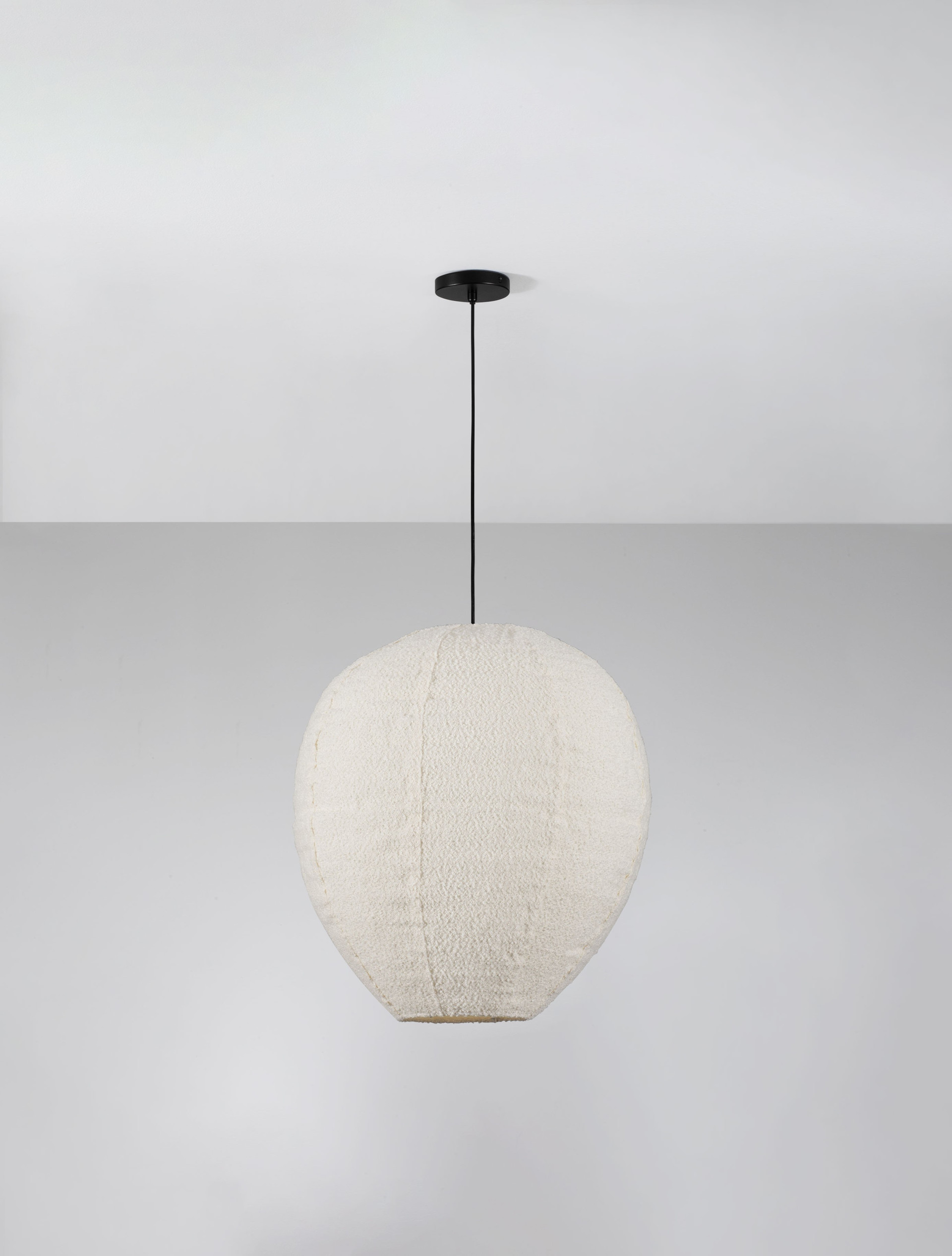 NUBBLE | H 120 D 60 cm | 12 W | IP20 | White | Bouclé Fabric