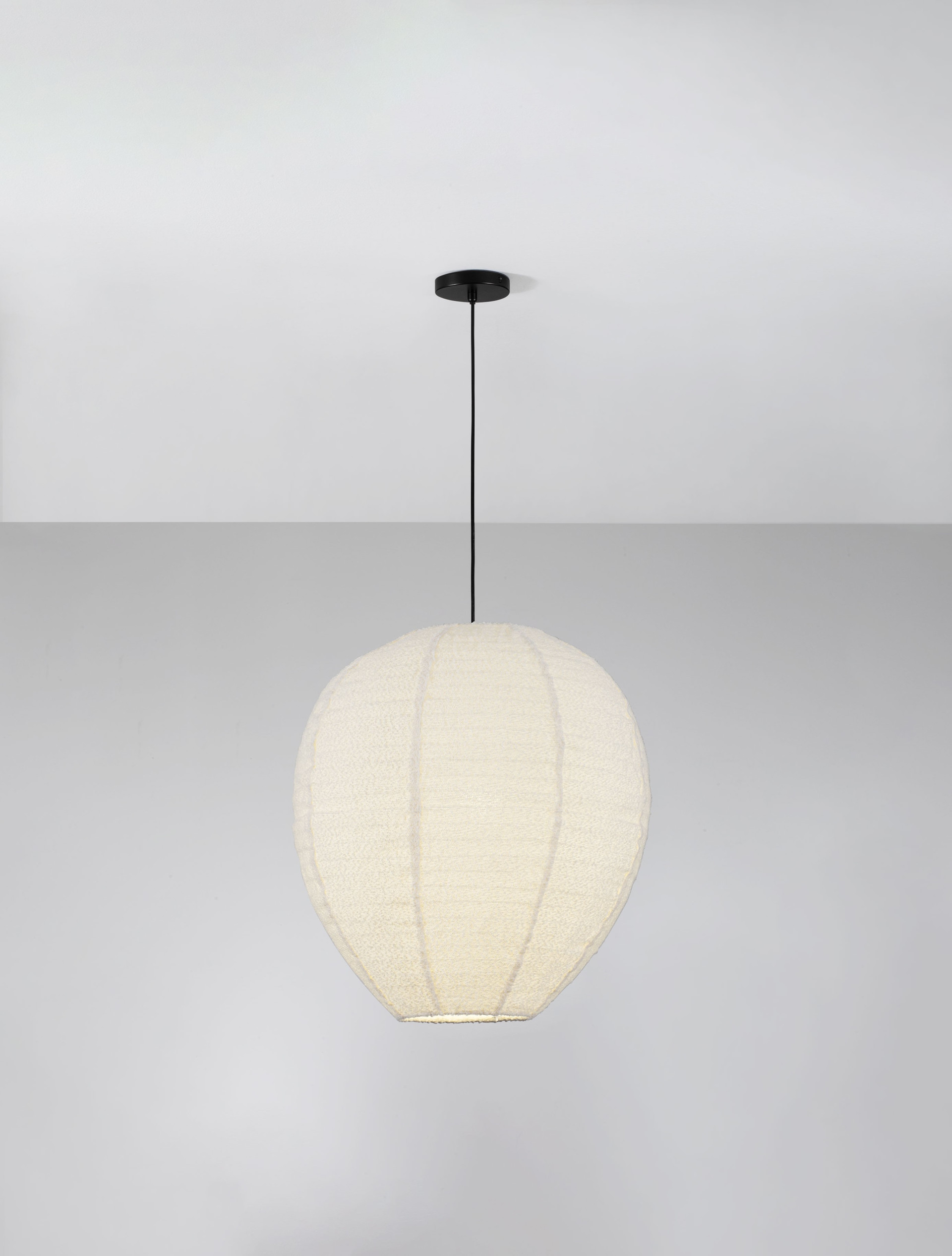NUBBLE | H 120 D 60 cm | 12 W | IP20 | White | Bouclé Fabric