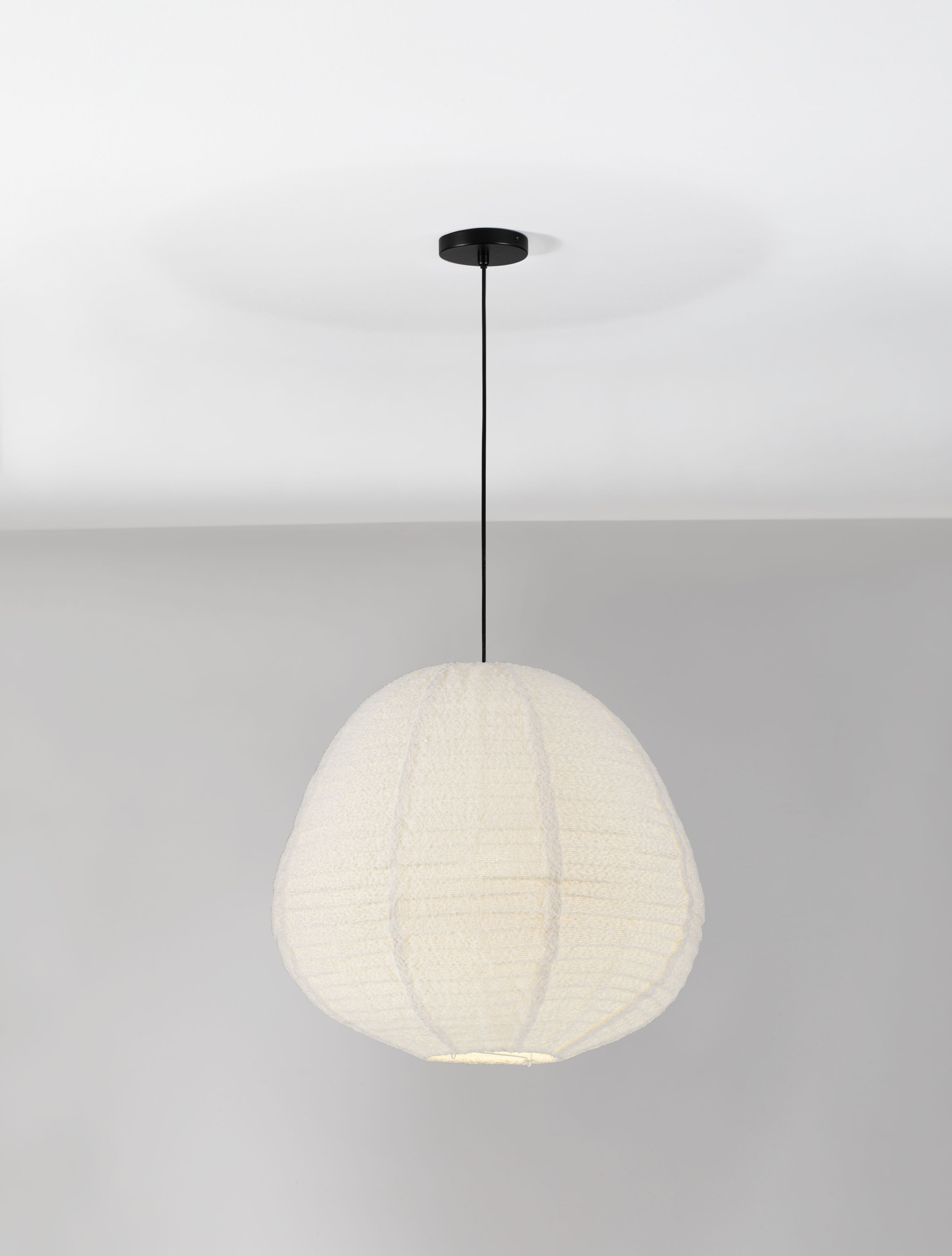 NUBBLE | H 120 D 60 cm | 12 W | IP20 | White | Bouclé Fabric