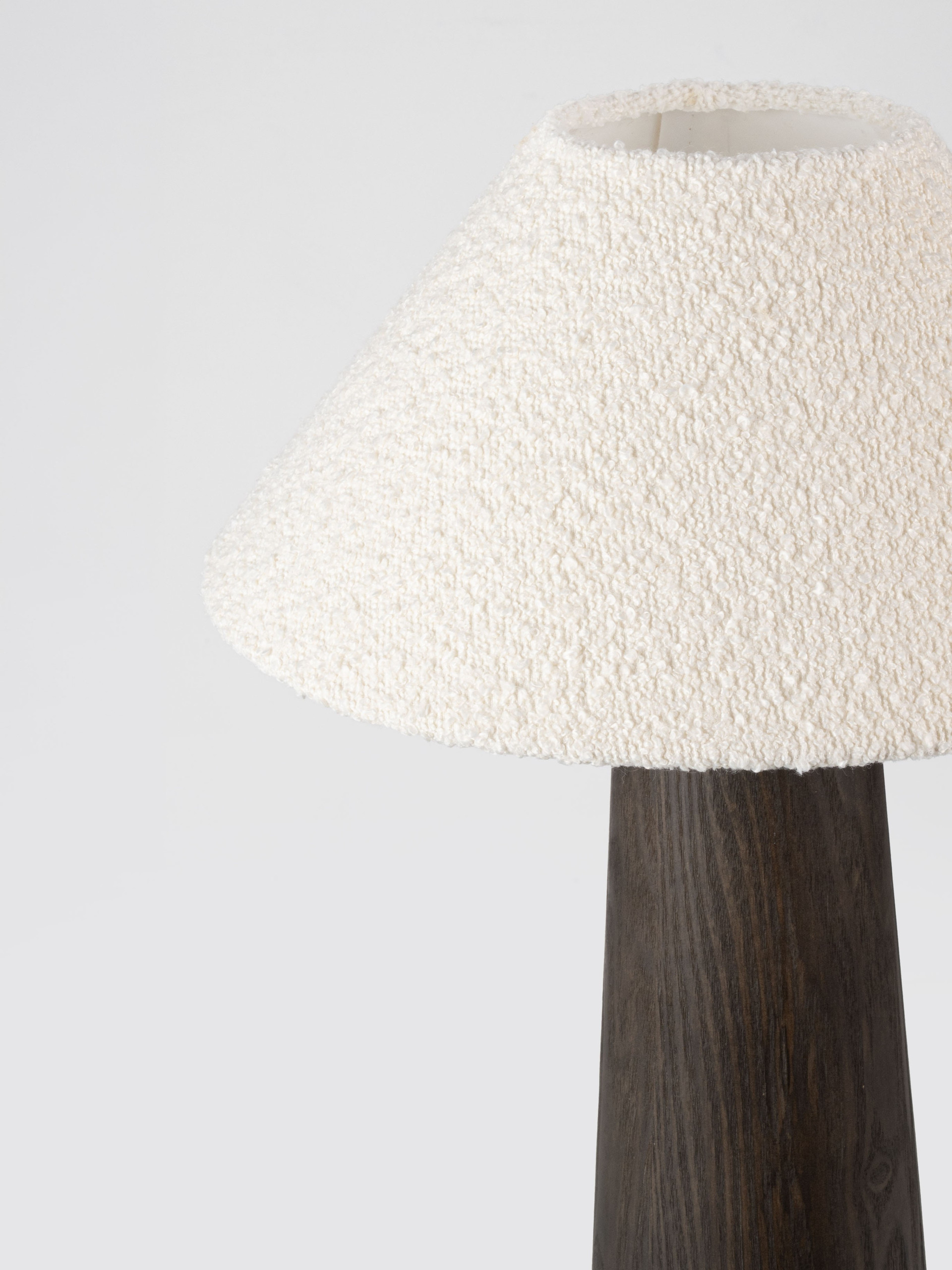 MOKU | H 50 D 32.5 cm | 12 W | IP20 | White/Brown | Bouclé Fabric/Veneer