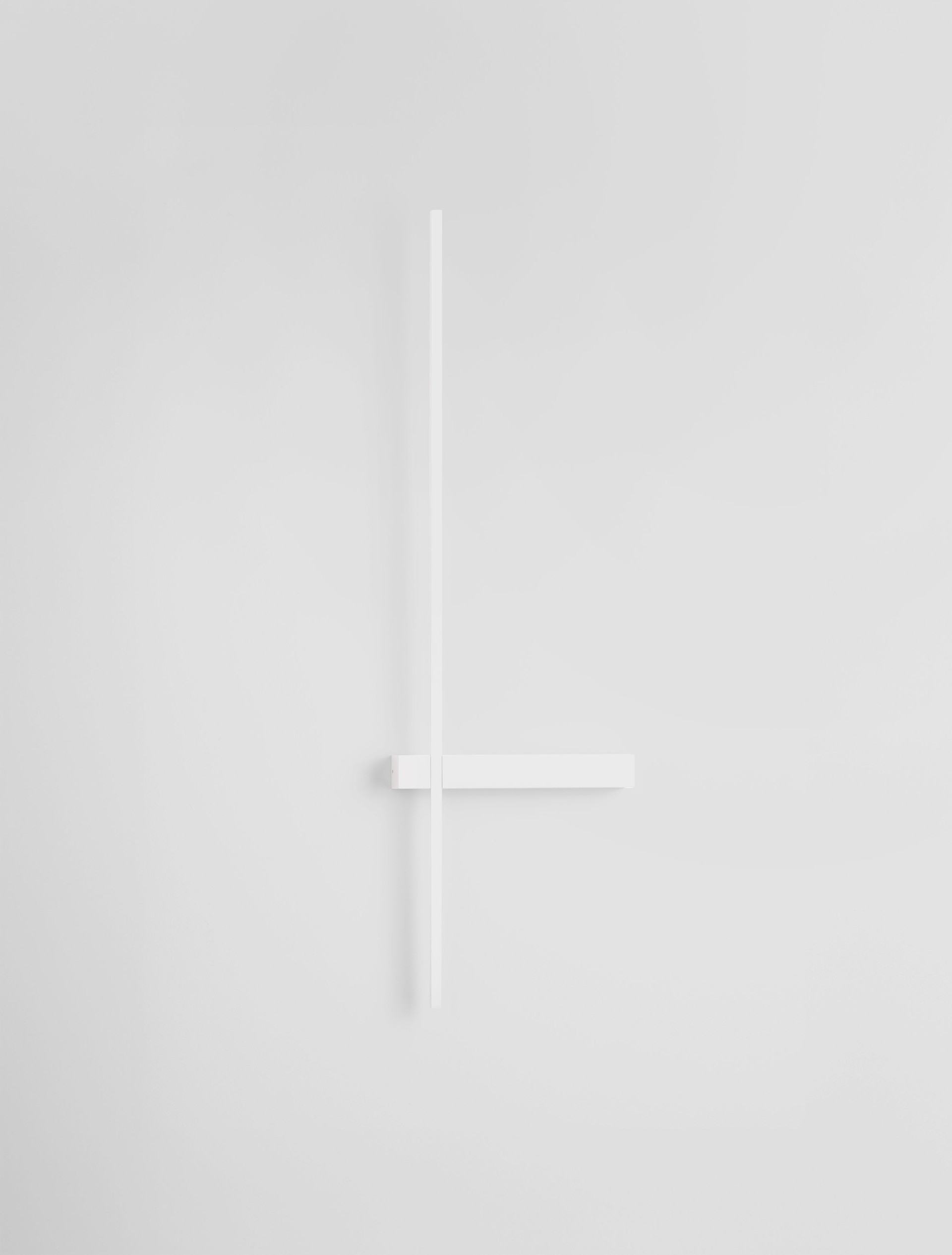 DANESSA | L 22.2 W 4 H 73 cm | 5 W | 3000/2700 K | 374 lm | IP20 | White | Aluminum/Acrylic