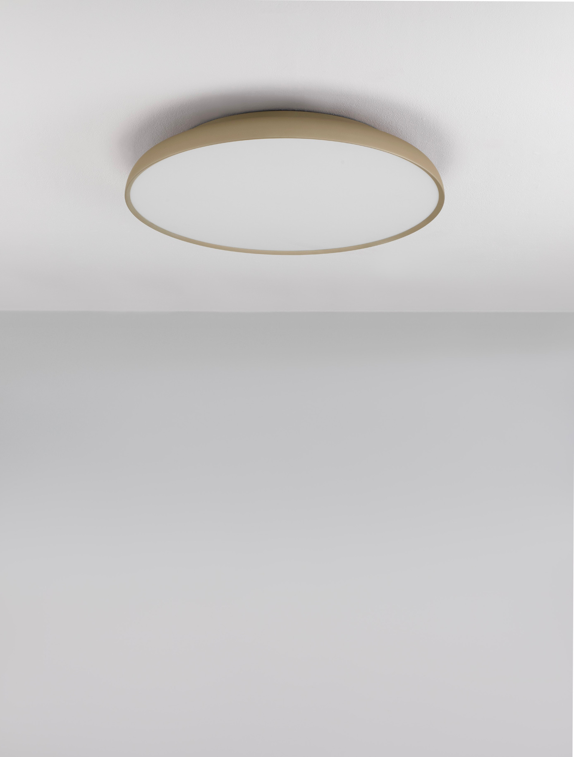 LINUS | H 9 D 60 cm | 50 W | 3000 K | 3741 lm | IP20 | Gold | Aluminum/Acrylic
