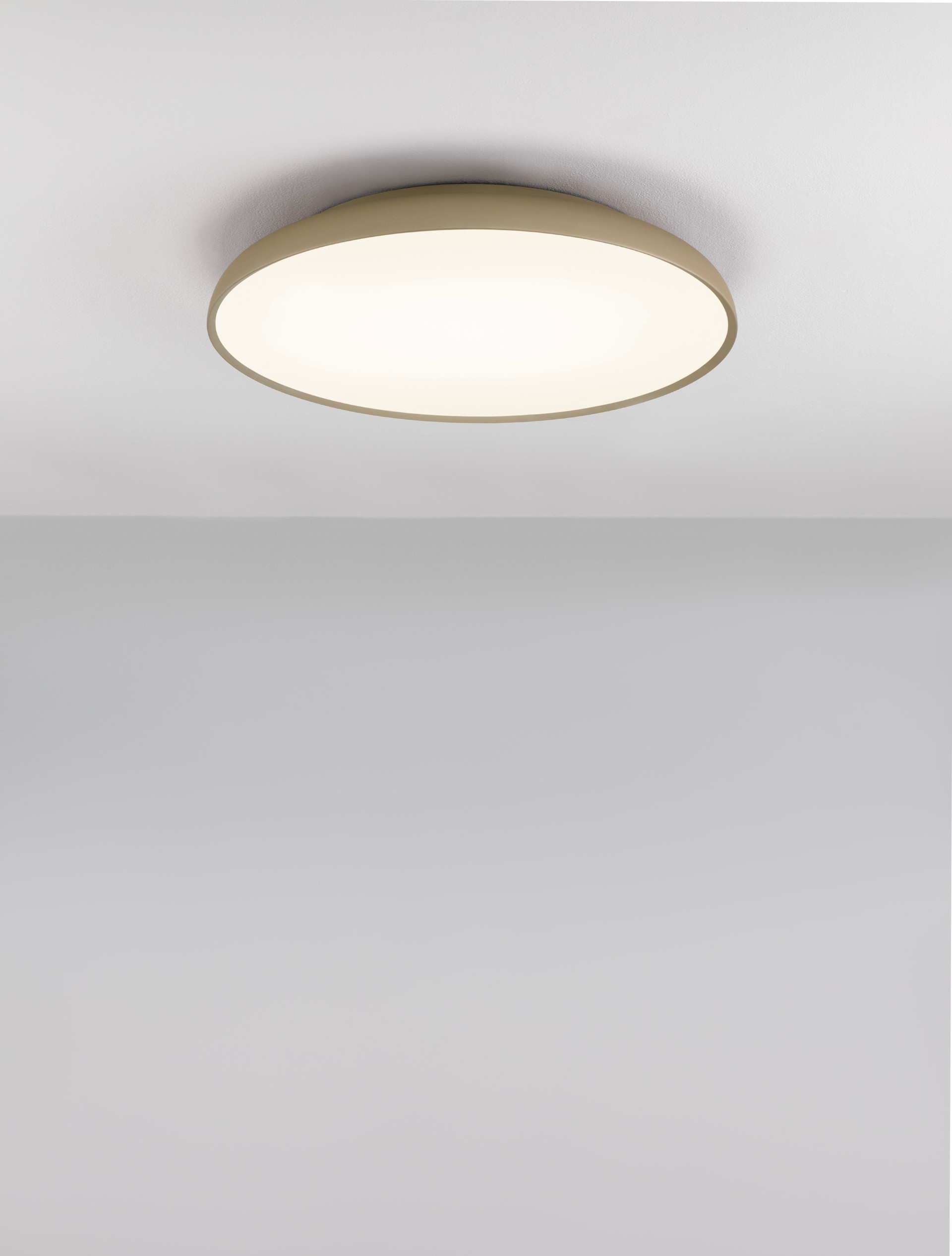 LINUS | H 9 D 60 cm | 50 W | 3000 K | 3741 lm | IP20 | Gold | Aluminum/Acrylic