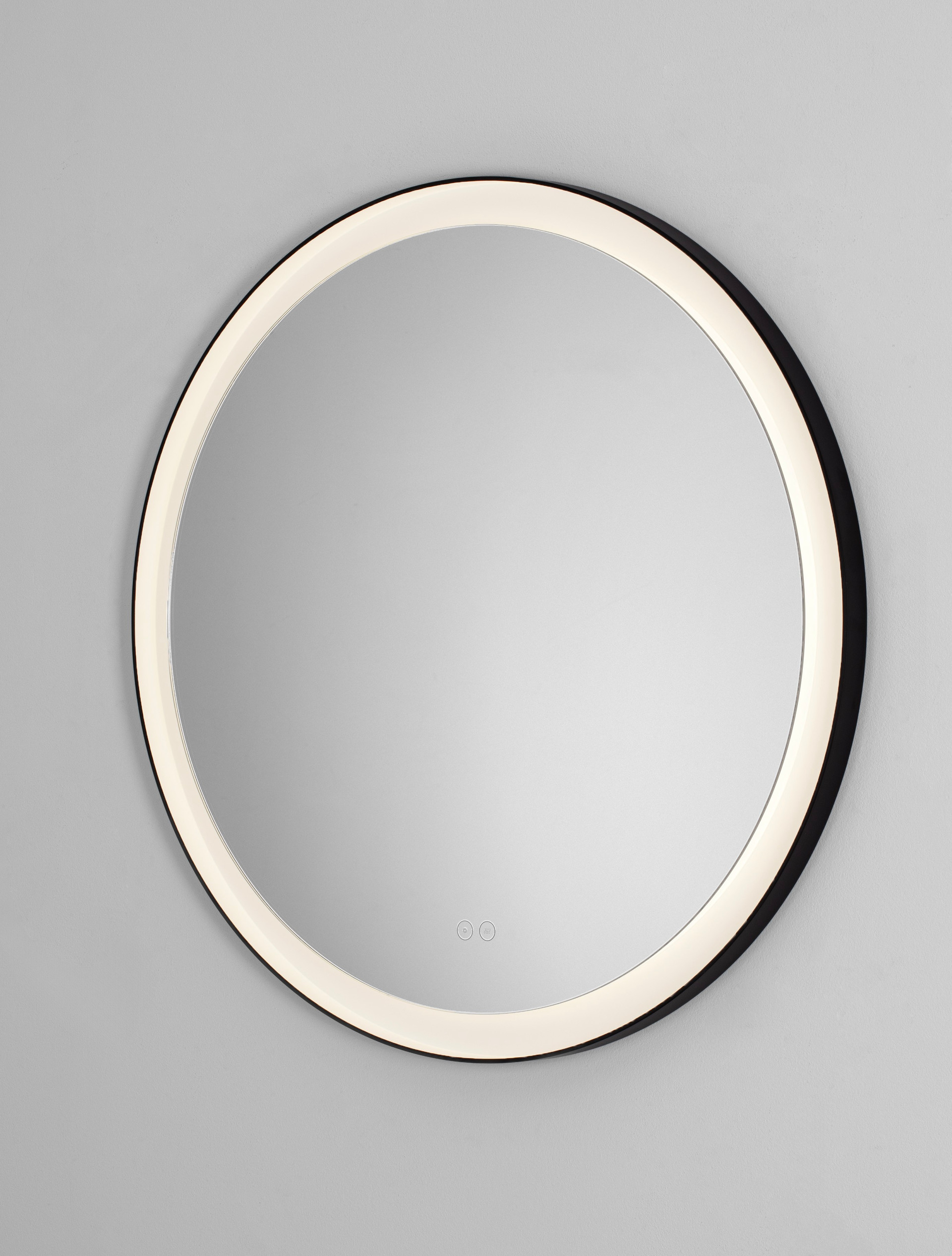 URAL | W 3.5 D 80 cm | 29 W | 4000 K | 977 lm | IP44 | Aluminum/Mirror Glass