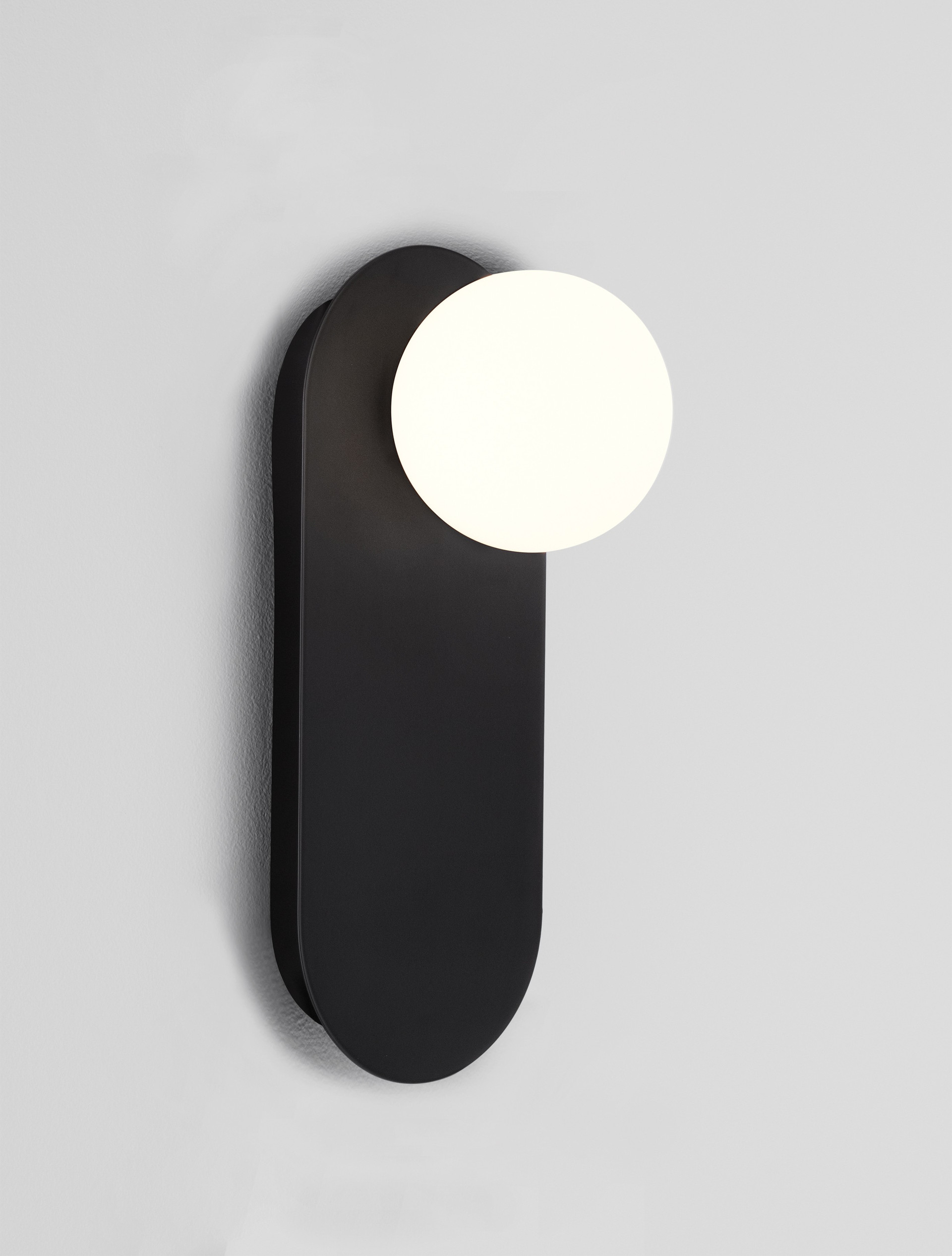 BLOB | L 12 W 13 H 30 cm | 5 W | IP20 | Black/White | Steel/Glass