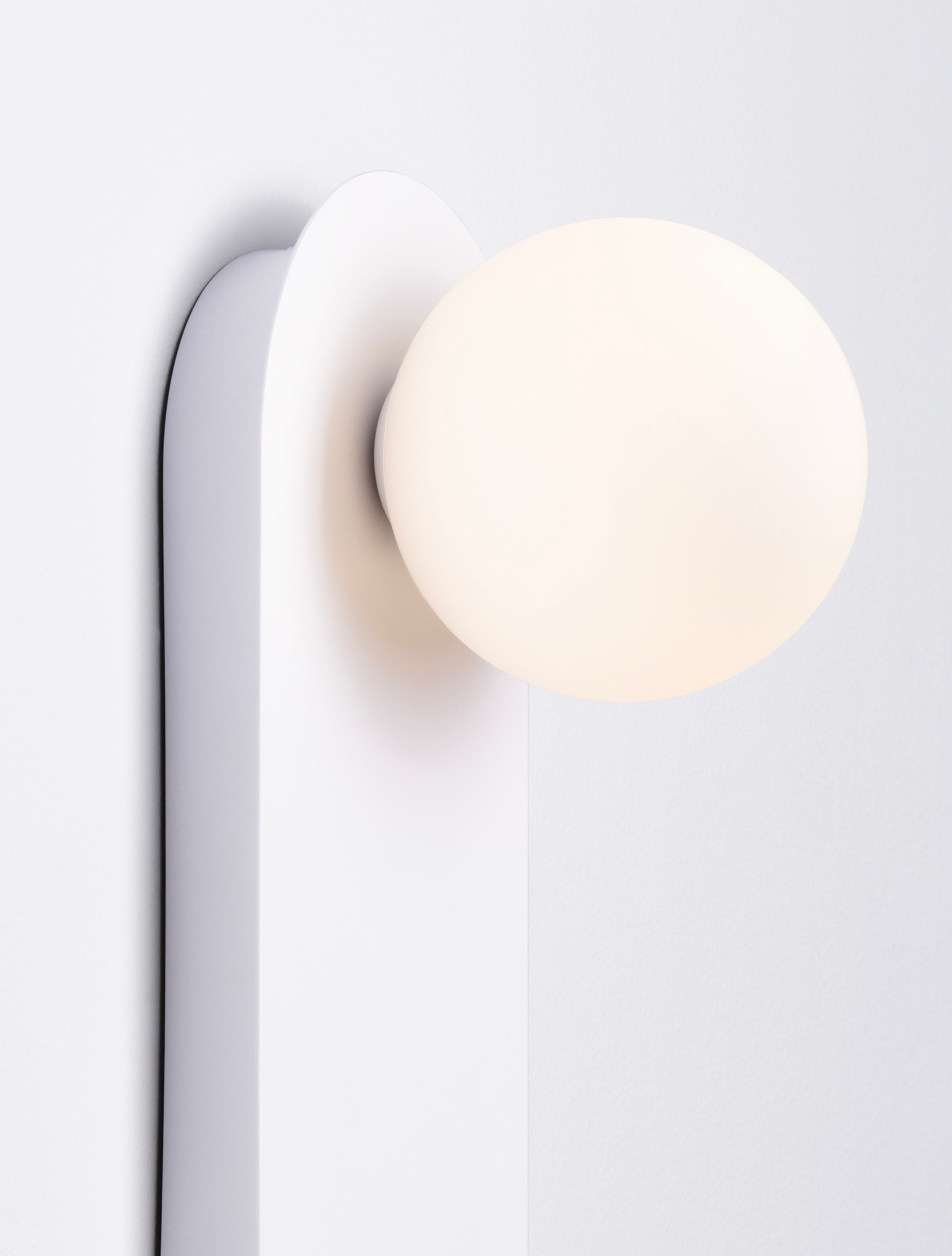 BLOB | L 12 W 13 H 30 cm | 5 W | IP20 | White | Steel/Glass
