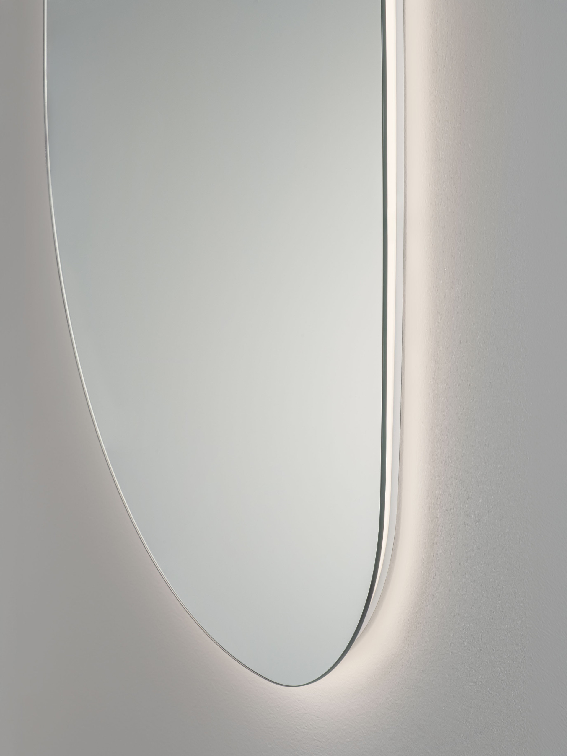 Lorin LED Wall Mirror with Warm White Light