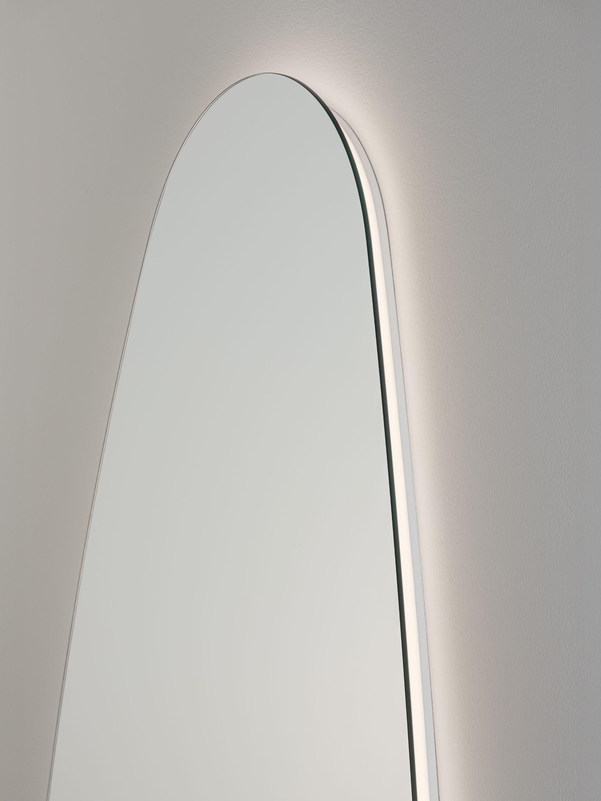Lorin LED Wall Mirror with Warm White Light