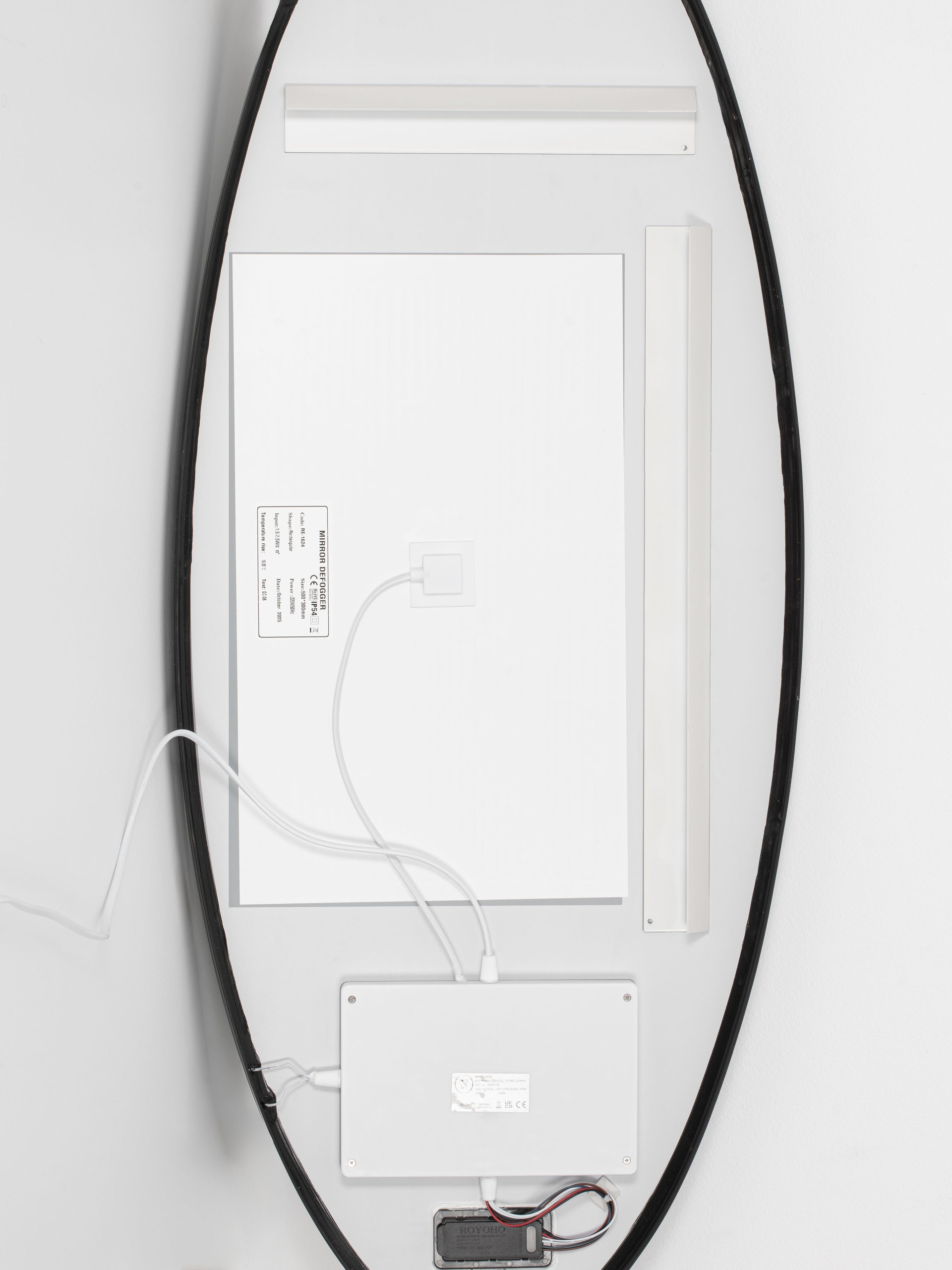 RILO | L 48 W 4.5 H 120 cm | 43 W | 3000 K | 1110 lm | IP44 | Black | Aluminum/Mirror Glass