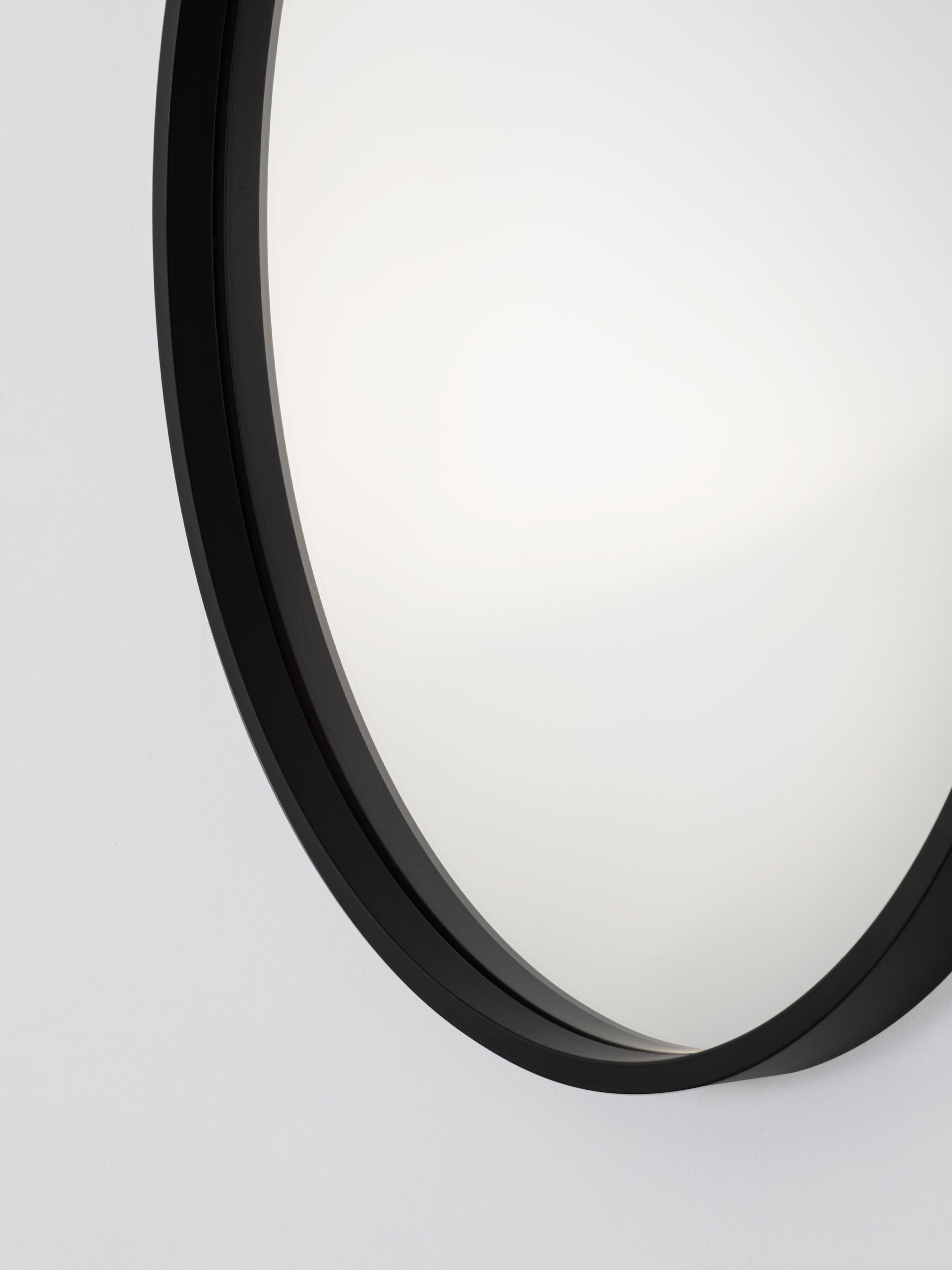 ROSSI | W 3.3 D 50 cm | Black | Glass/Aluminum