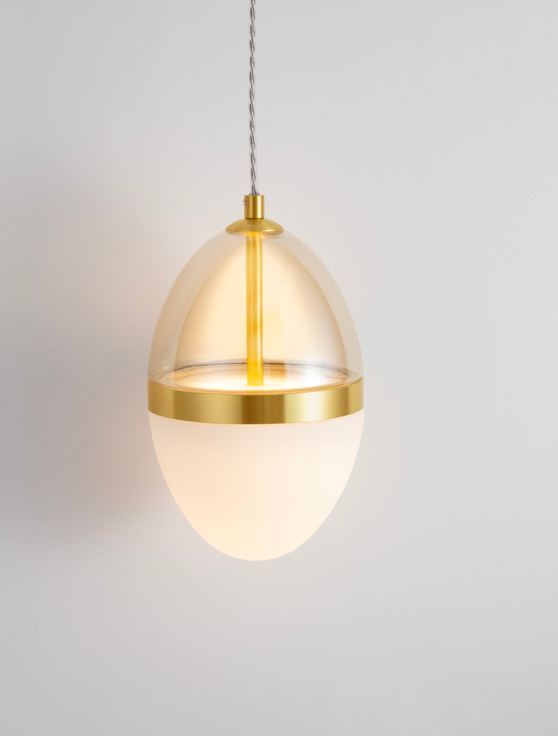 EGNA | H 120 D 15 cm | 20 W | 3000 K | 1200 lm | IP20 | Brass/Amber | Glass/Metal