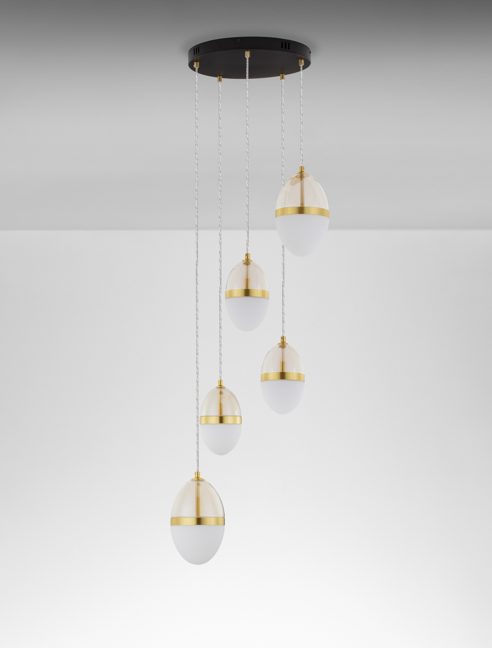 EGNA | H 120 D 45 cm | 59 W | 3000 K | 3540 lm | IP20 | Brass/Amber | Glass/Metal