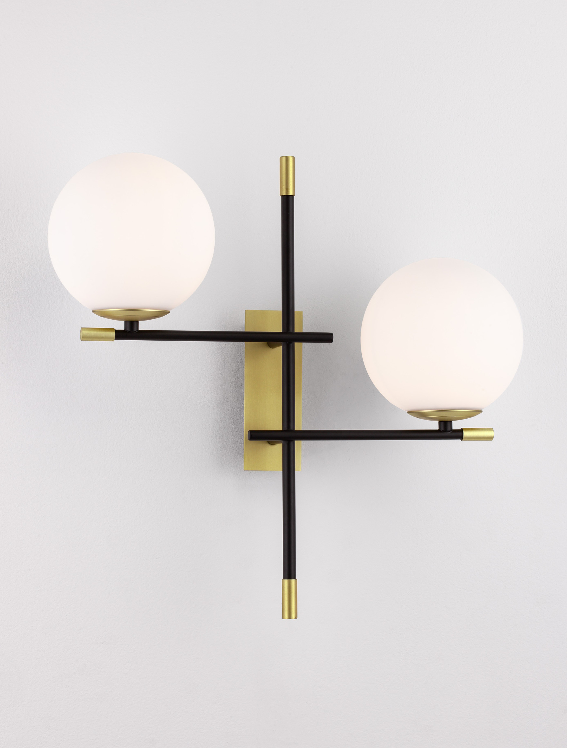 GIT | L 44 W 17.3 H 42 cm | 10 W | IP20 | Black/White/Gold | Glass/Metal