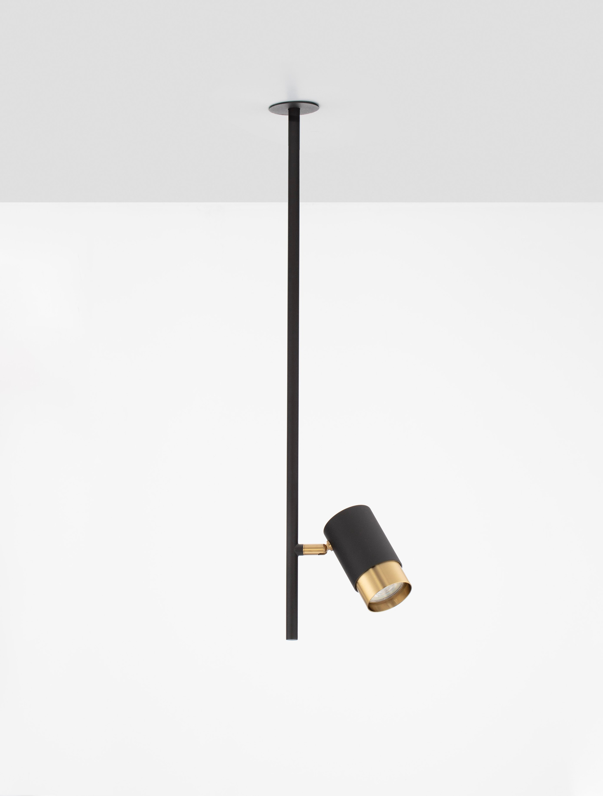 PONGO | H 64.3 D 5.9 cm | 10 W | IP20 | Black/Gold | Aluminum