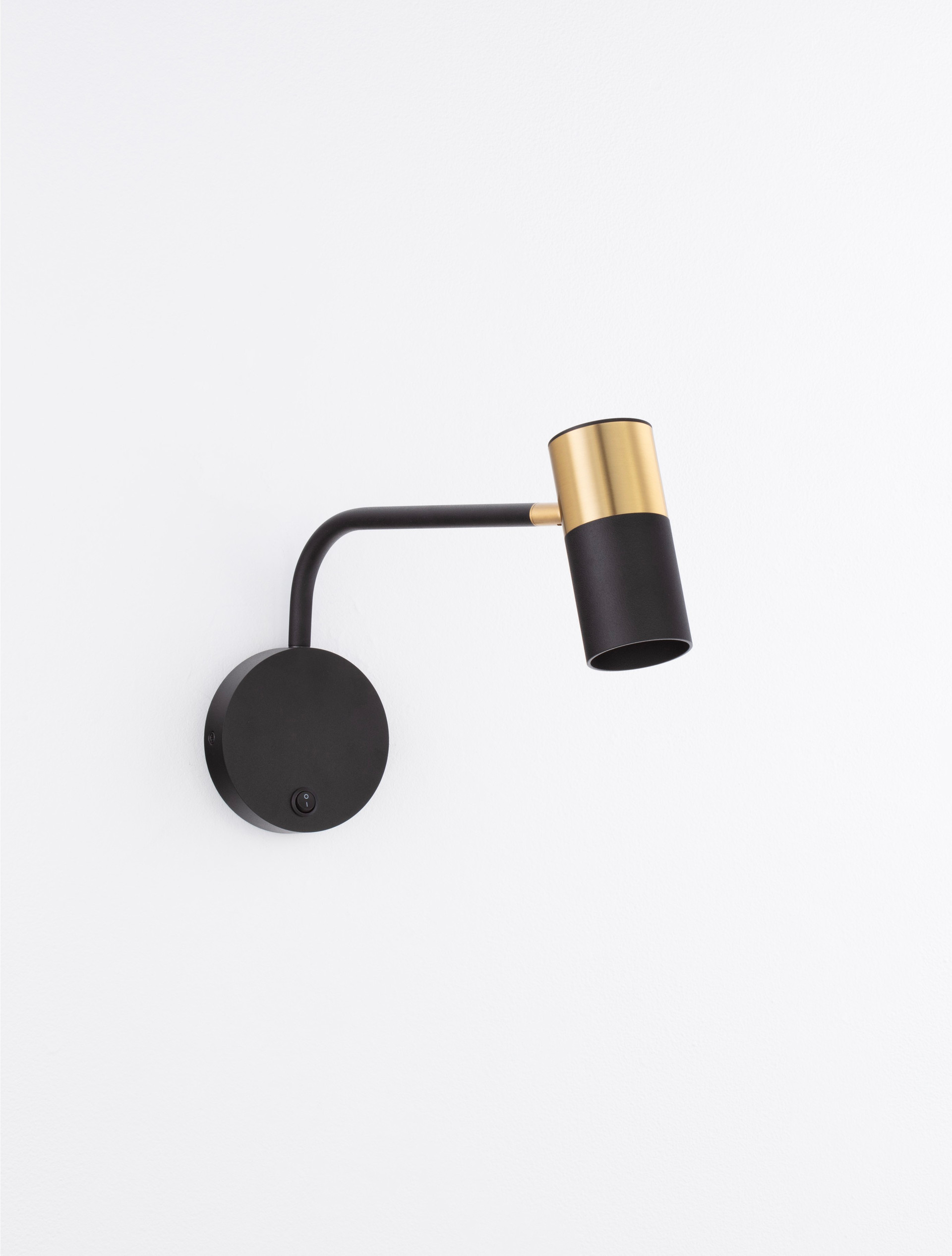 PONGO | H 18 D 10.5 cm | 10 W | IP20 | Black/Gold | Aluminum