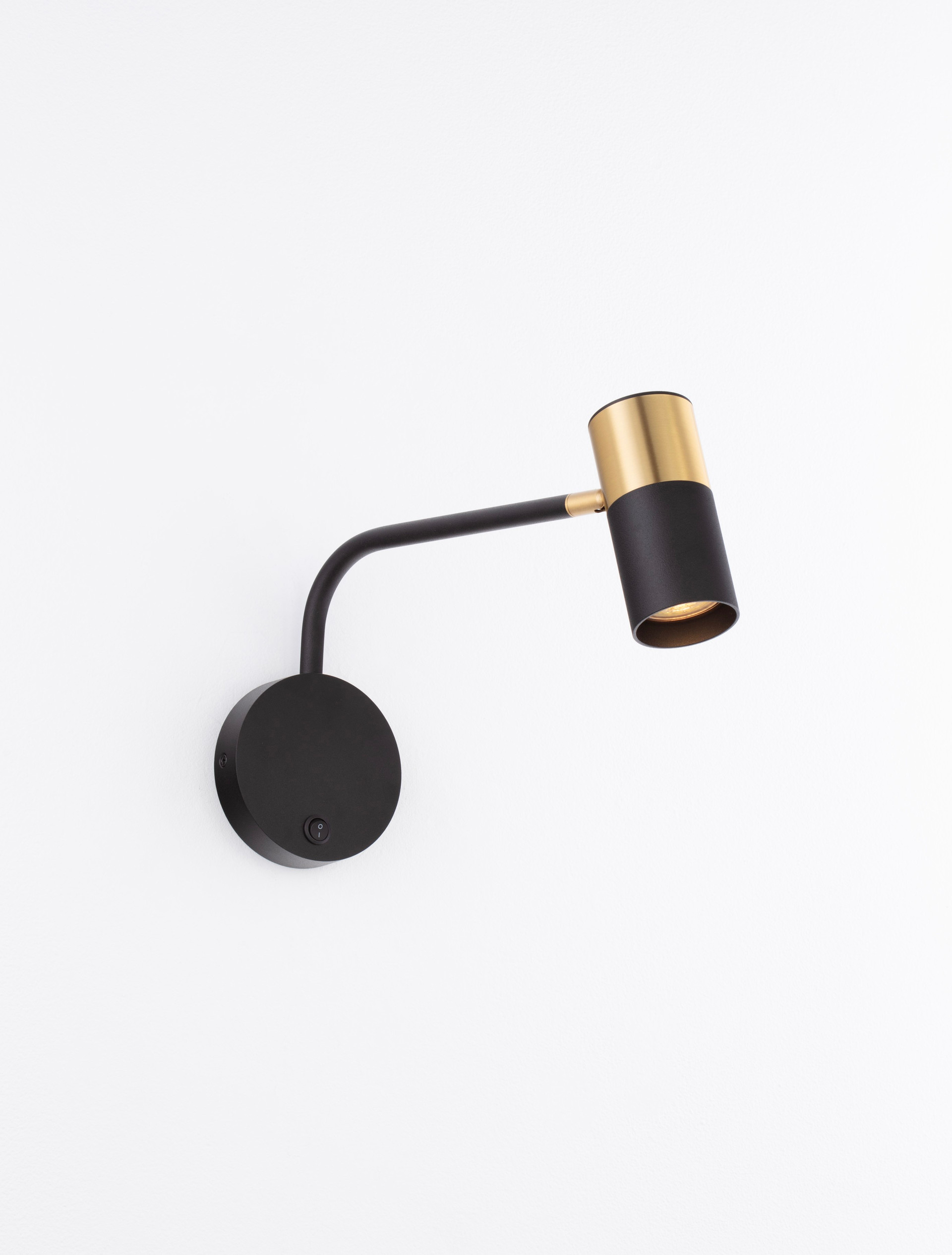 PONGO | H 18 D 10.5 cm | 10 W | IP20 | Black/Gold | Aluminum