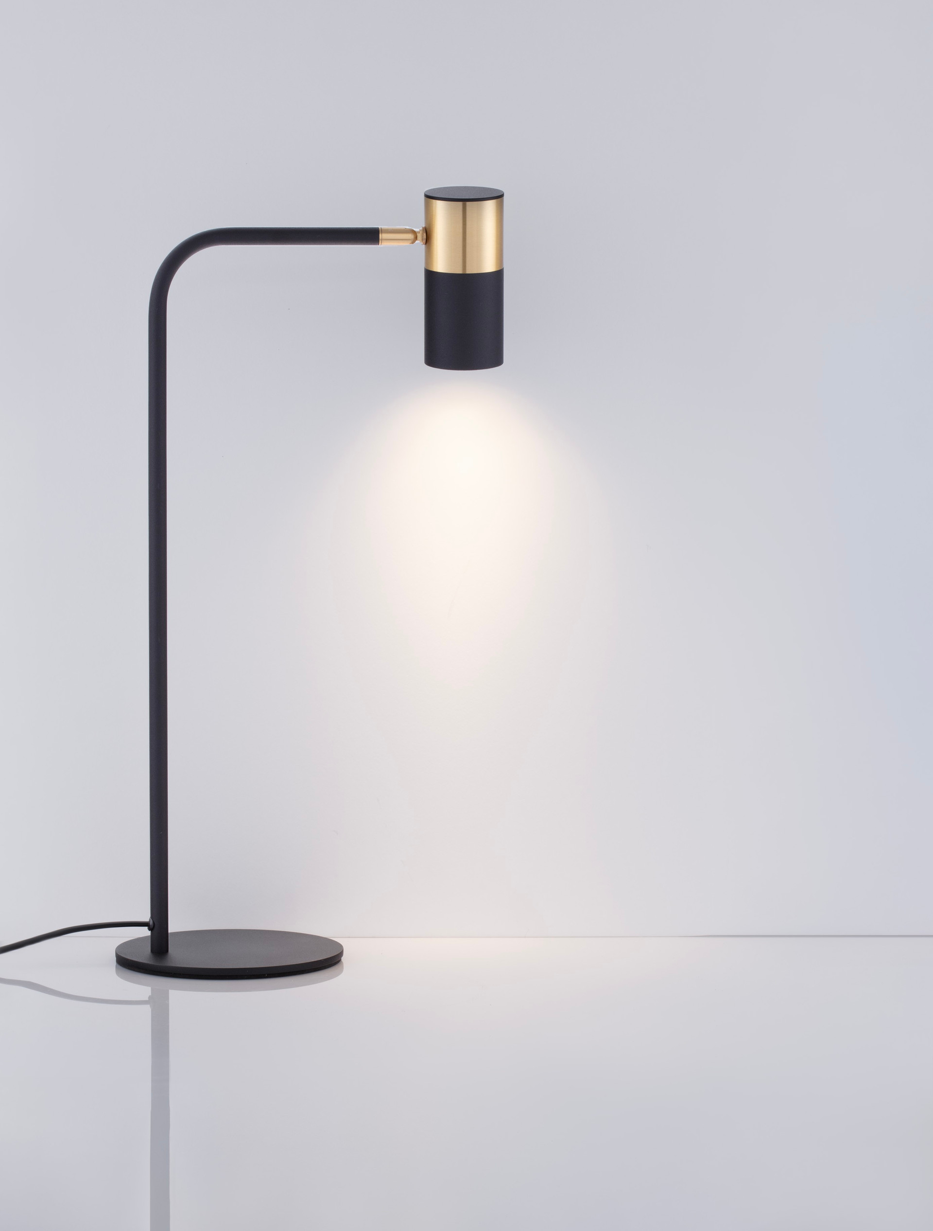 PONGO | H 55 D 16 cm | 10 W | IP20 | Black/Gold | Aluminum