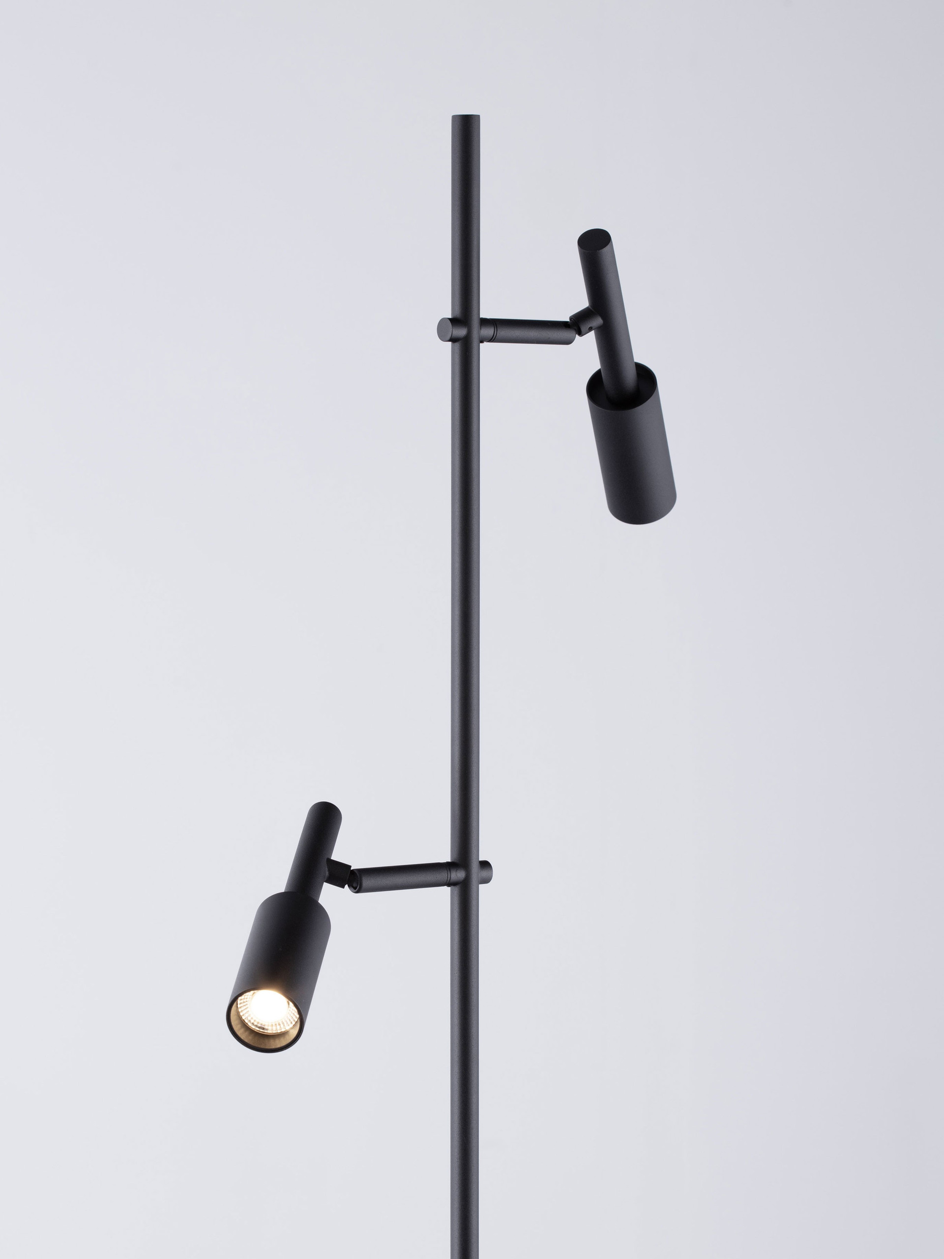 JOY | H 161 D 25 cm | 14 W | 3000 K | 1121 lm | IP20 | Black | Aluminum