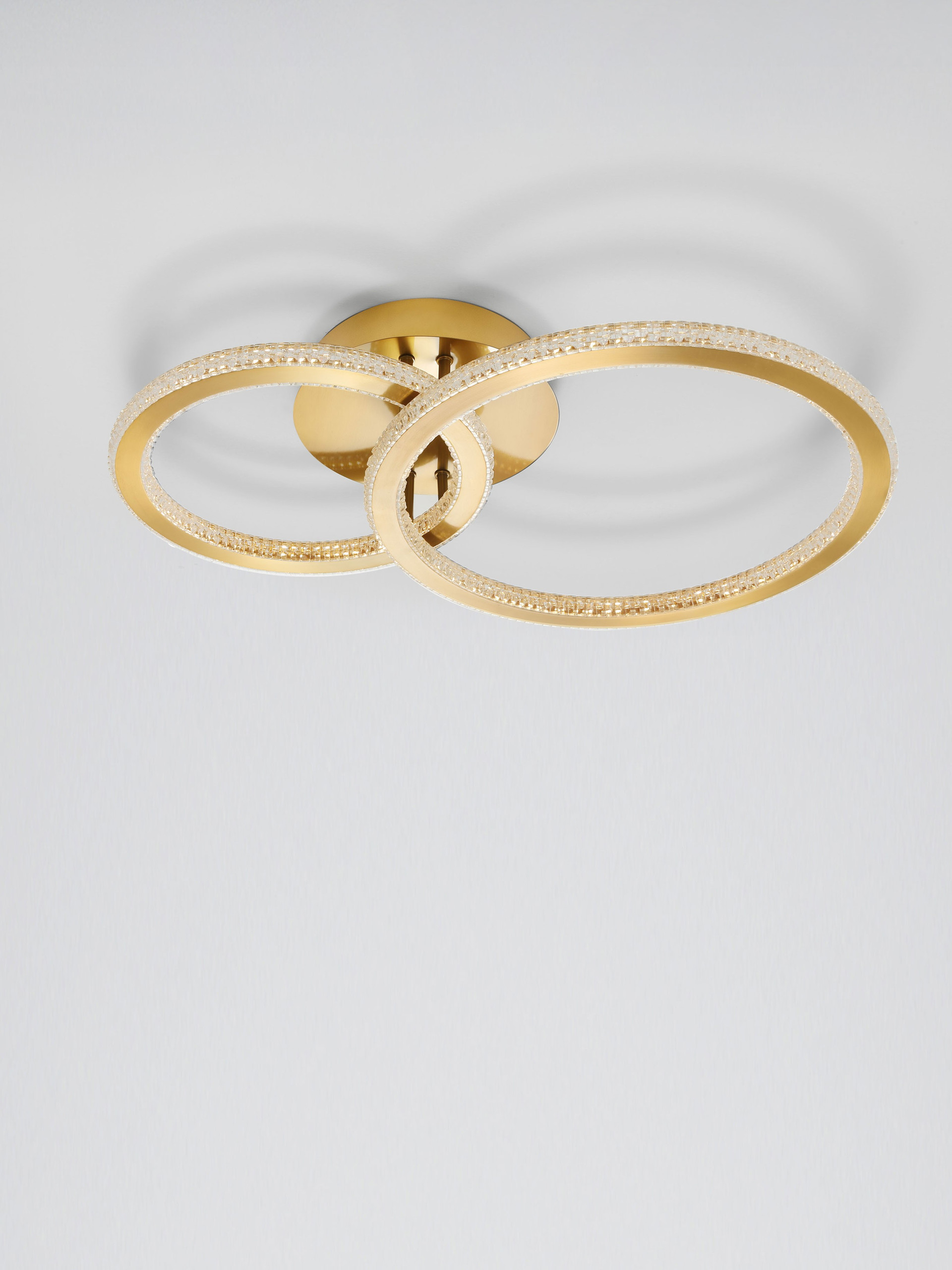 CILION | L 62 W 40 H 13 cm | 41 W | 3000 K | 2602 lm | IP20 | Gold | Aluminum/Acrylic