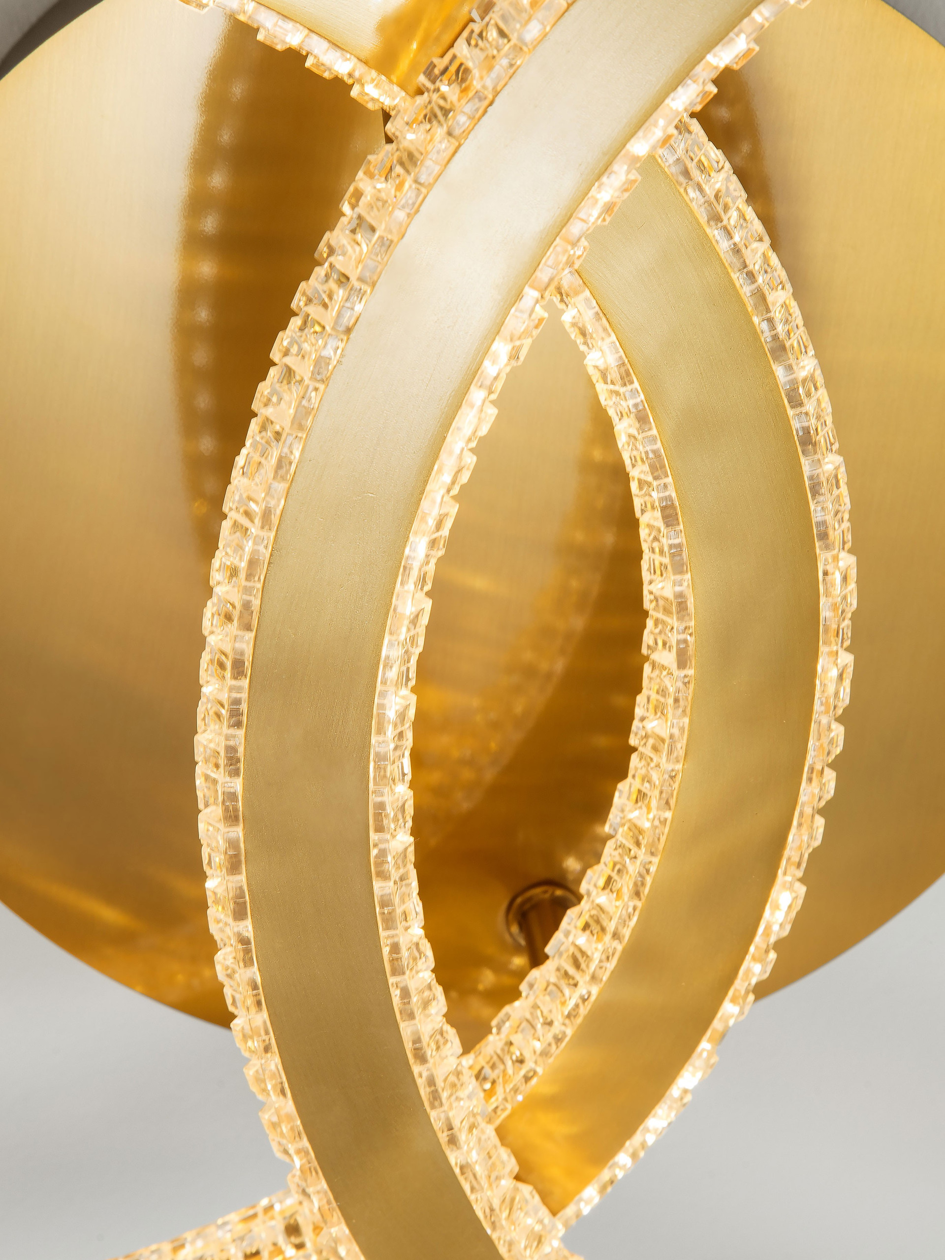 CILION | L 62 W 40 H 13 cm | 41 W | 3000 K | 2602 lm | IP20 | Gold | Aluminum/Acrylic