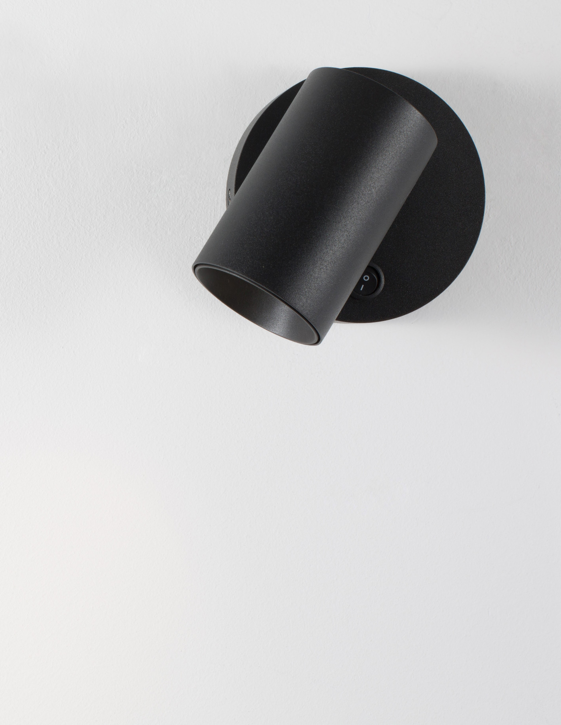 NET | H 10.5 D 5.7 cm | 10 W | IP20 | Black | Aluminum