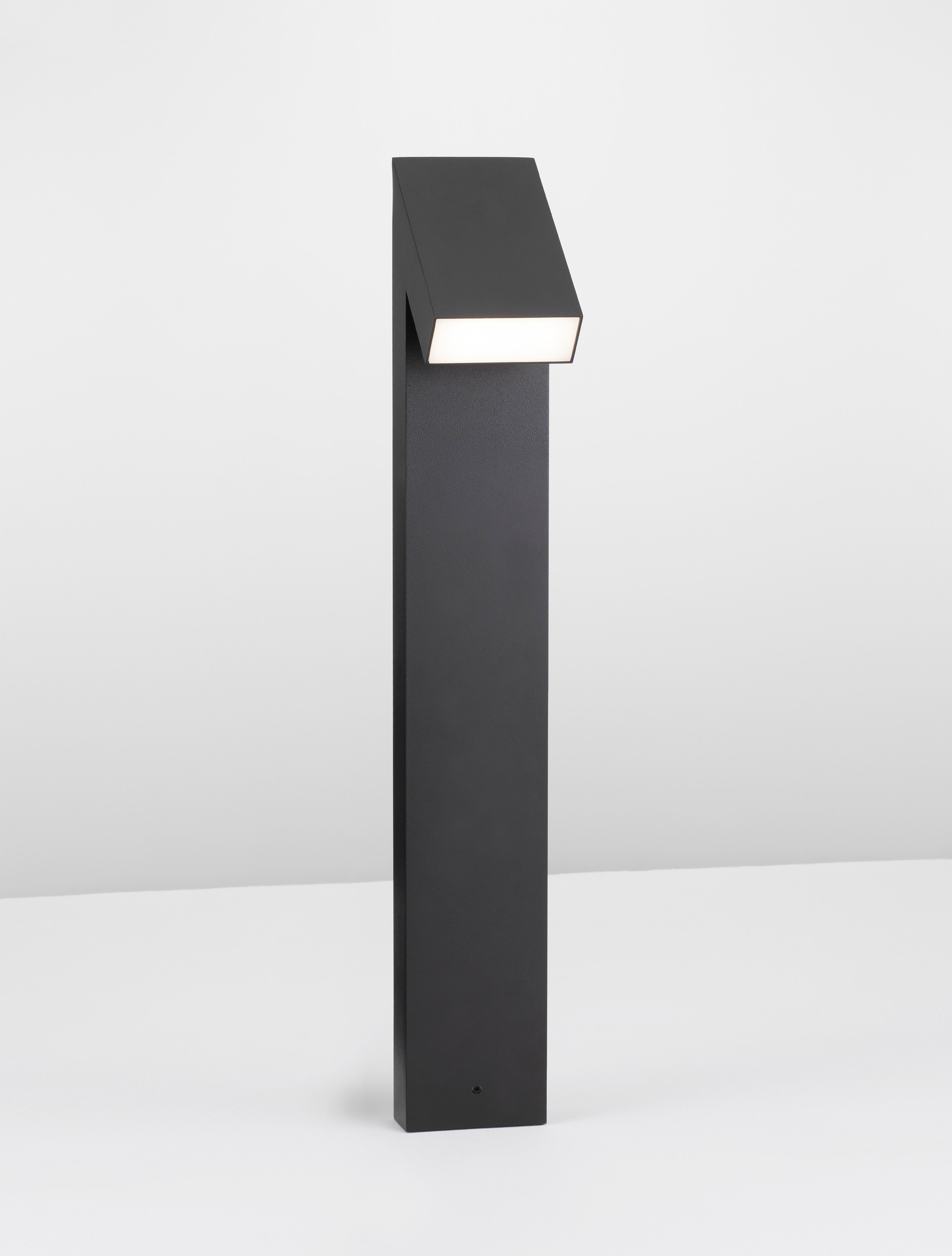 BRIGITTA | L 12 W 15.5 H 80 cm | 6 W | 3000 K | 515 lm | IP65 | Black | Aluminum