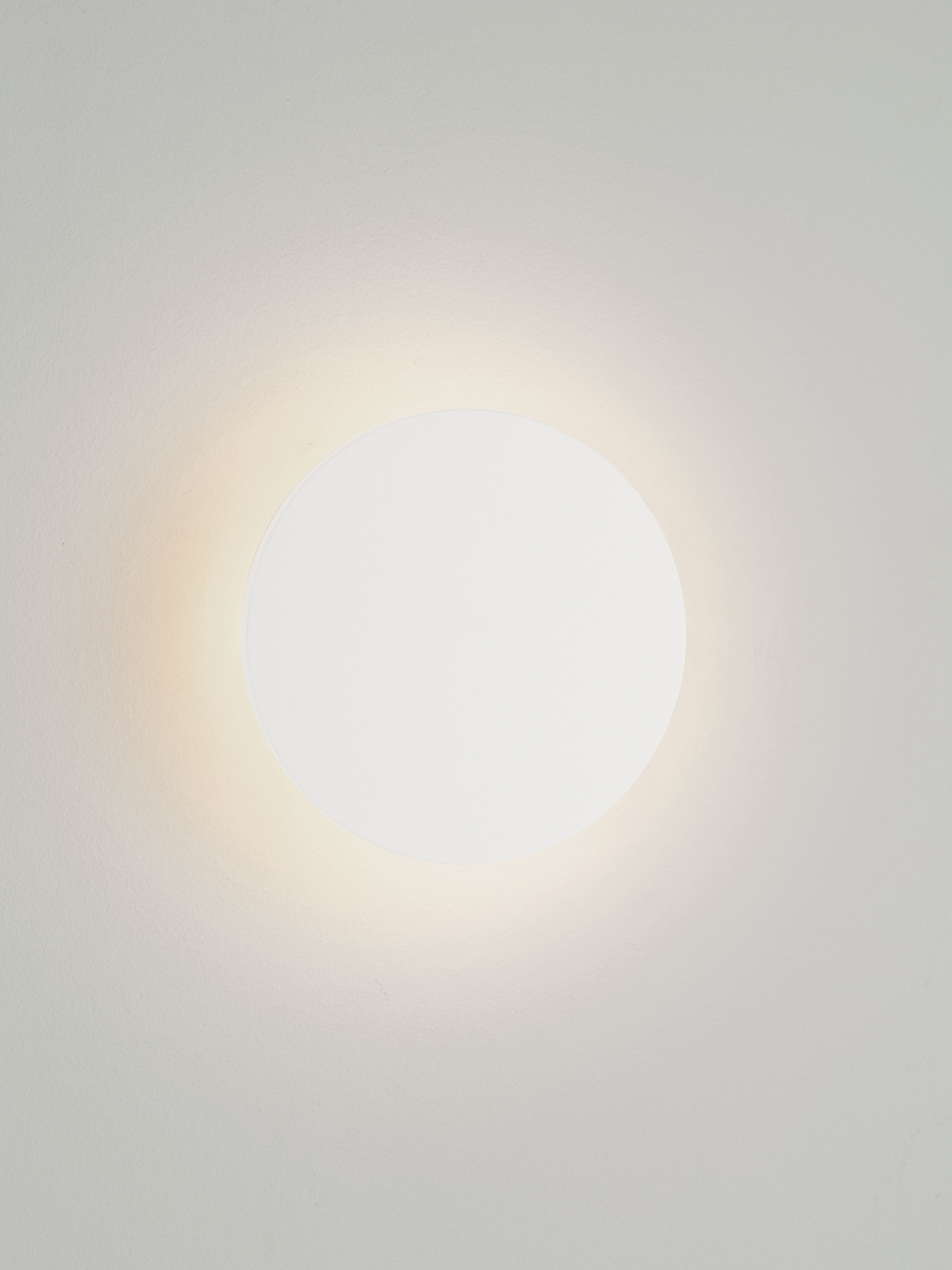ELLUX