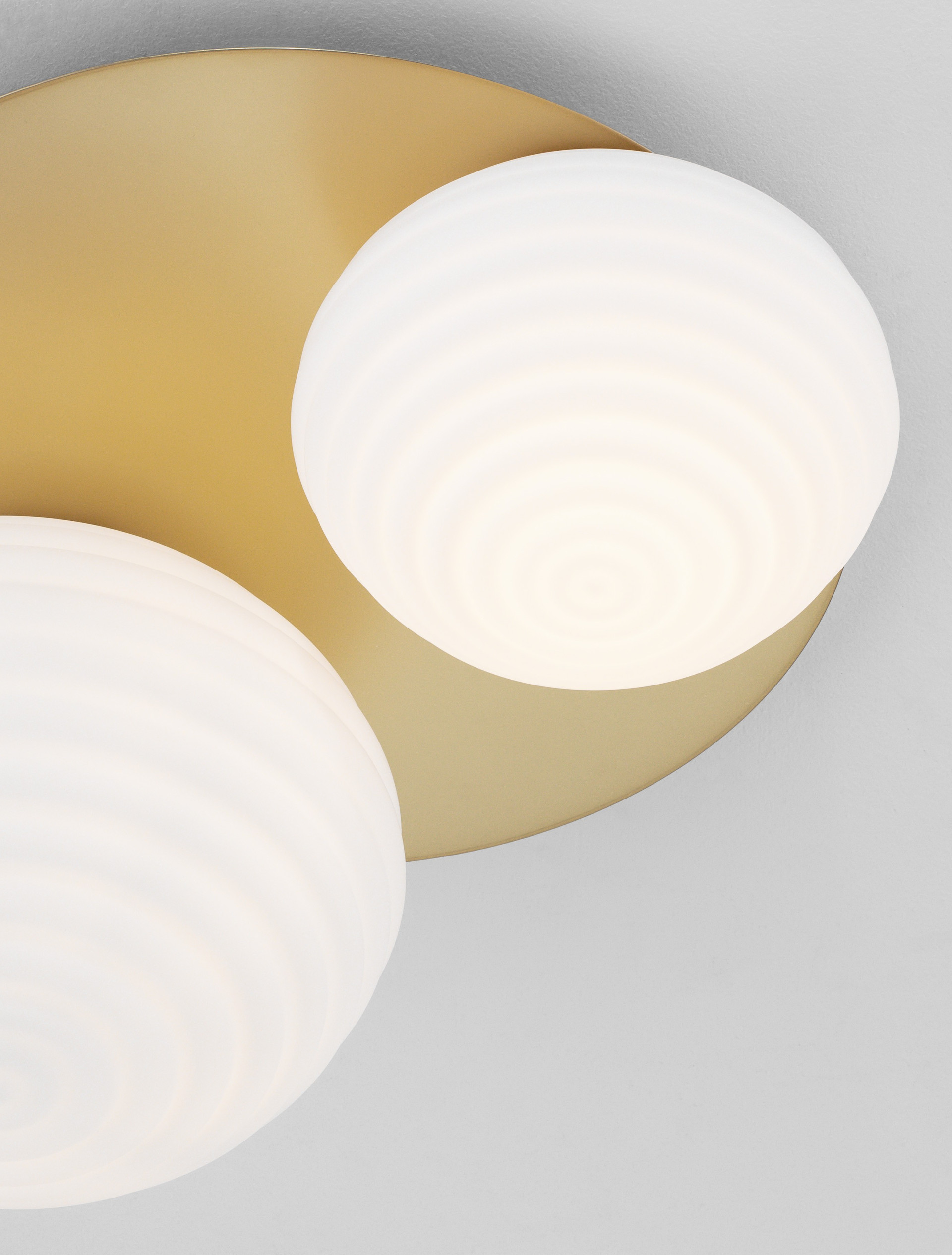 ALLEN | L 45 W 35 H 21.5 cm | 17 W | IP20 | White/Gold | Glass/Metal