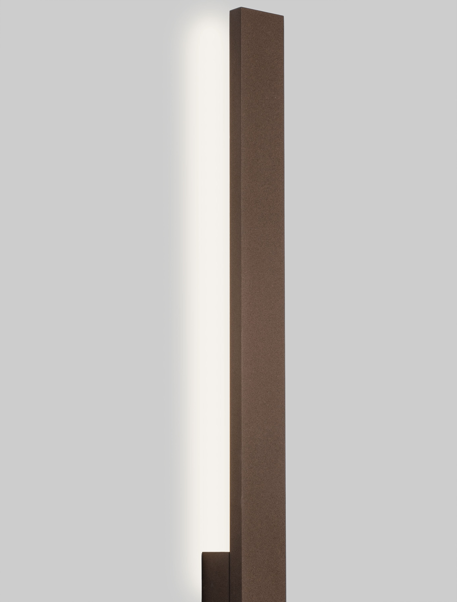 DOUL | L 5.3 W 6 H 120 cm | 20 W | 3000 K | 1200 lm | IP65 | Corten | Aluminum