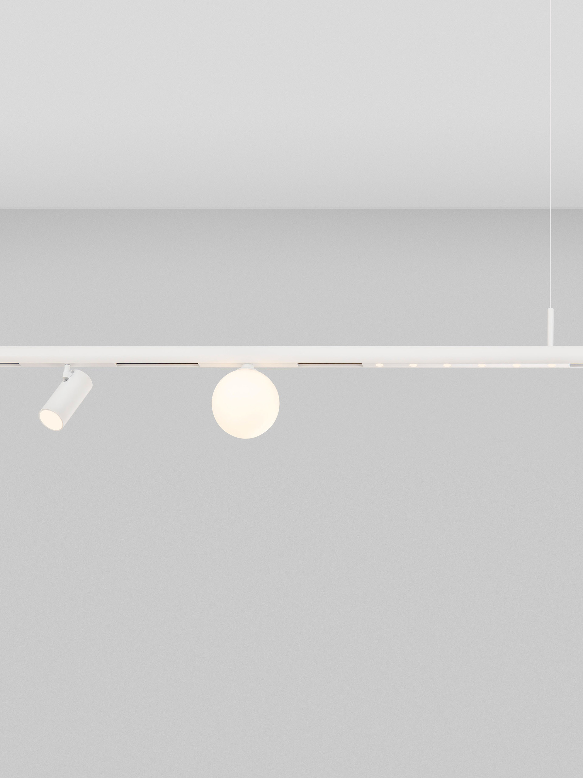 MADOC | L 150 W 6 H 176.5 cm | 70 W | IP20 | White | Aluminum