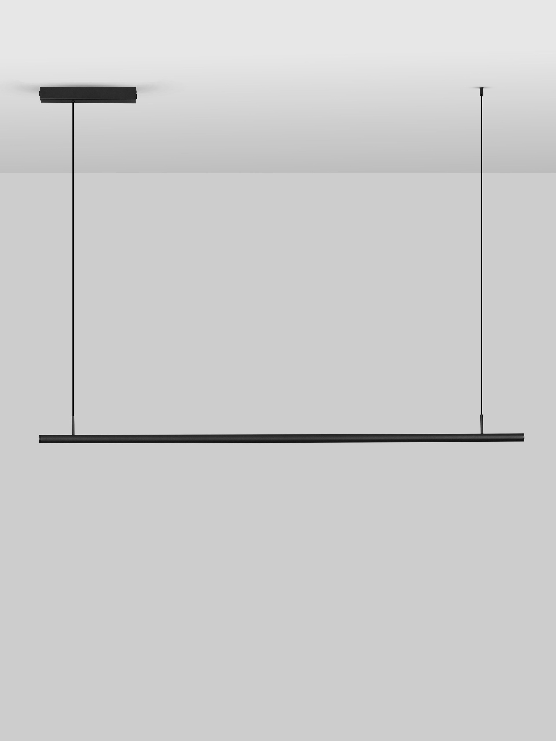 MADOC | L 150 W 6 H 176.5 cm | 70 W | IP20 | Schwarz | Aluminium
