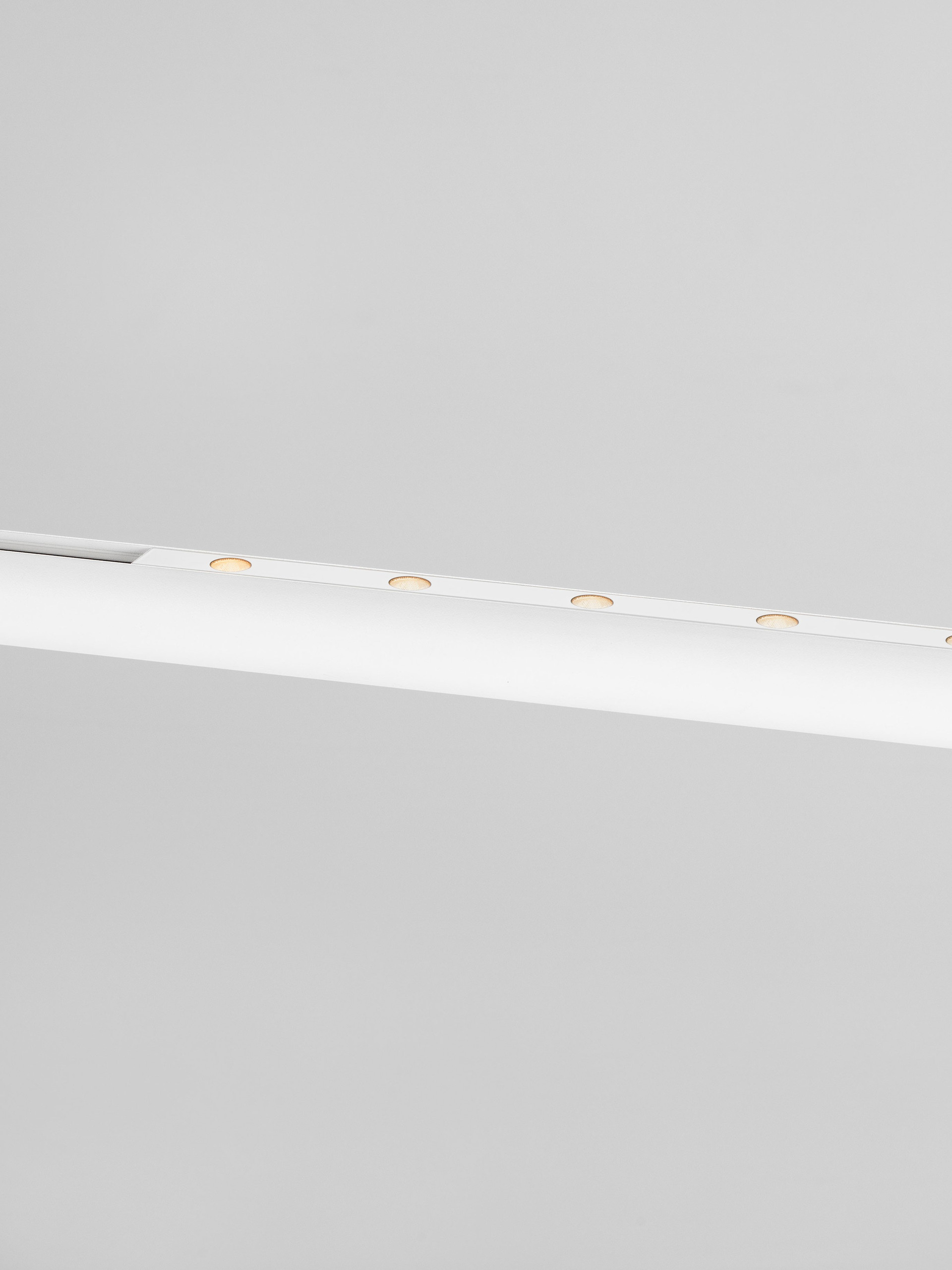 MADOC | L 30 W 1.5 H 1.1 cm | 6 W | 3000 K | 432 lm | IP20 | Weiß | Aluminium